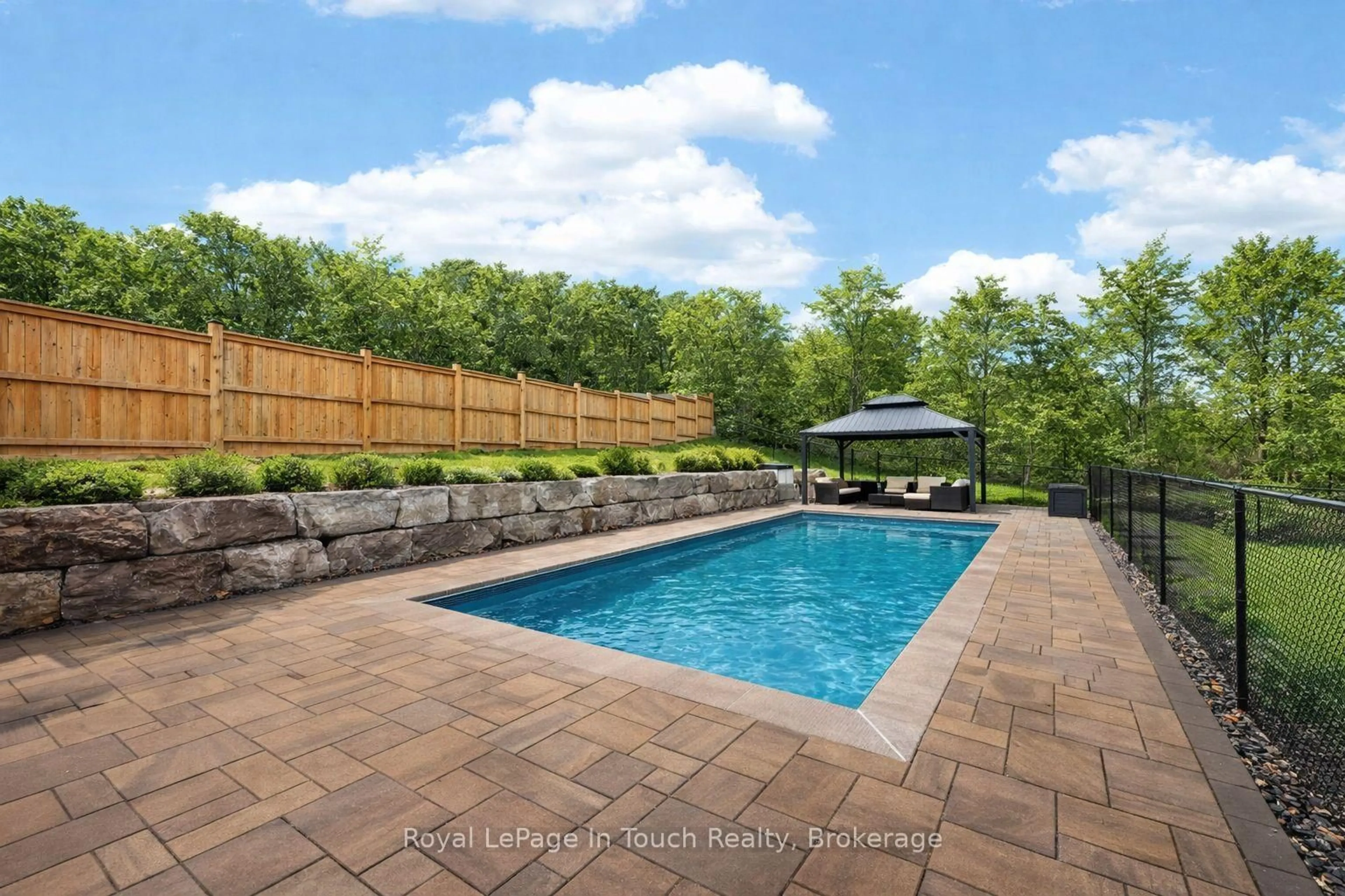 Pool for 55 Hunter Ave, Tay Ontario L0K 2A0