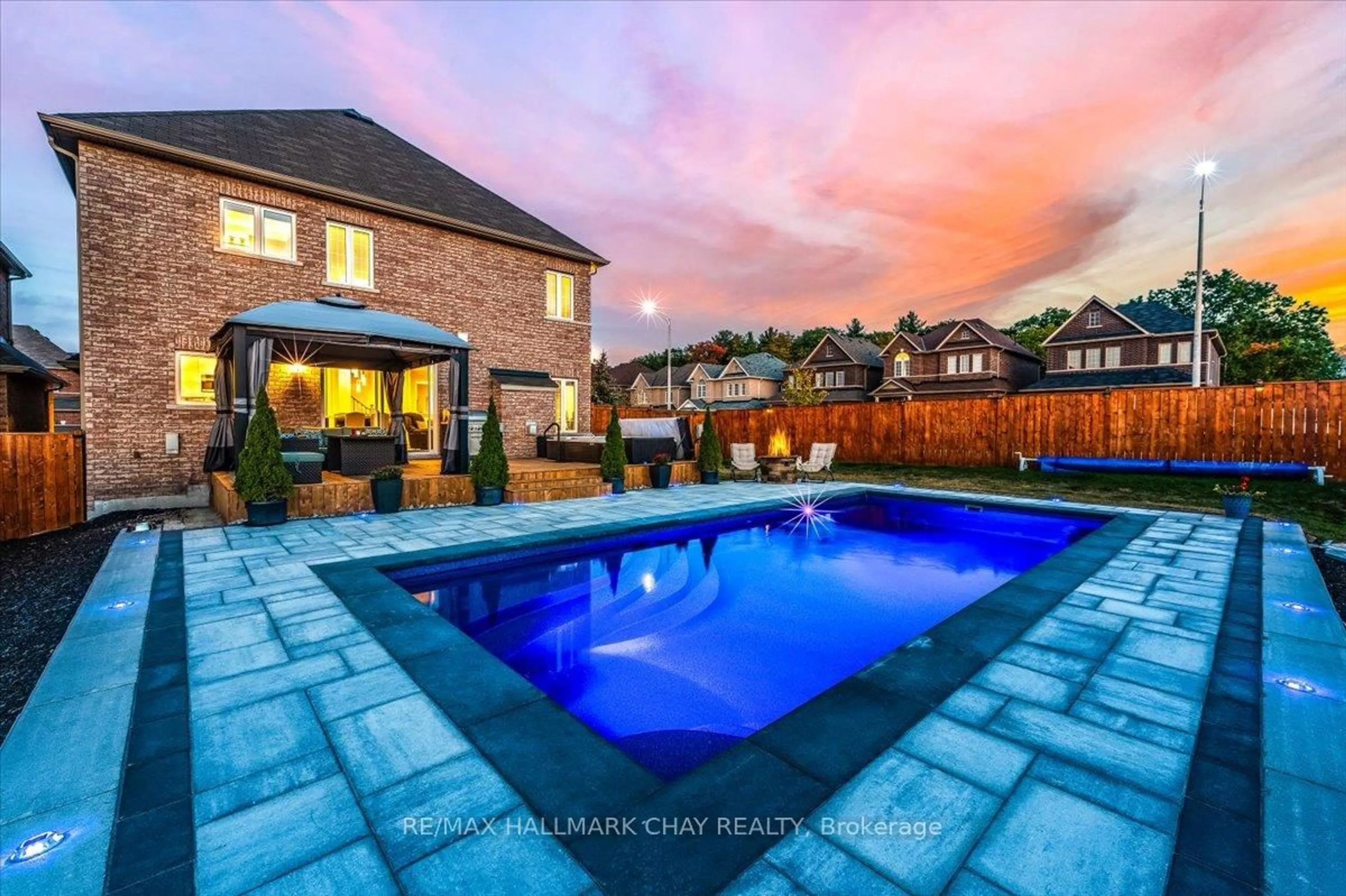 Pool for 2 Cypress Point St, Barrie Ontario L4N 6J9