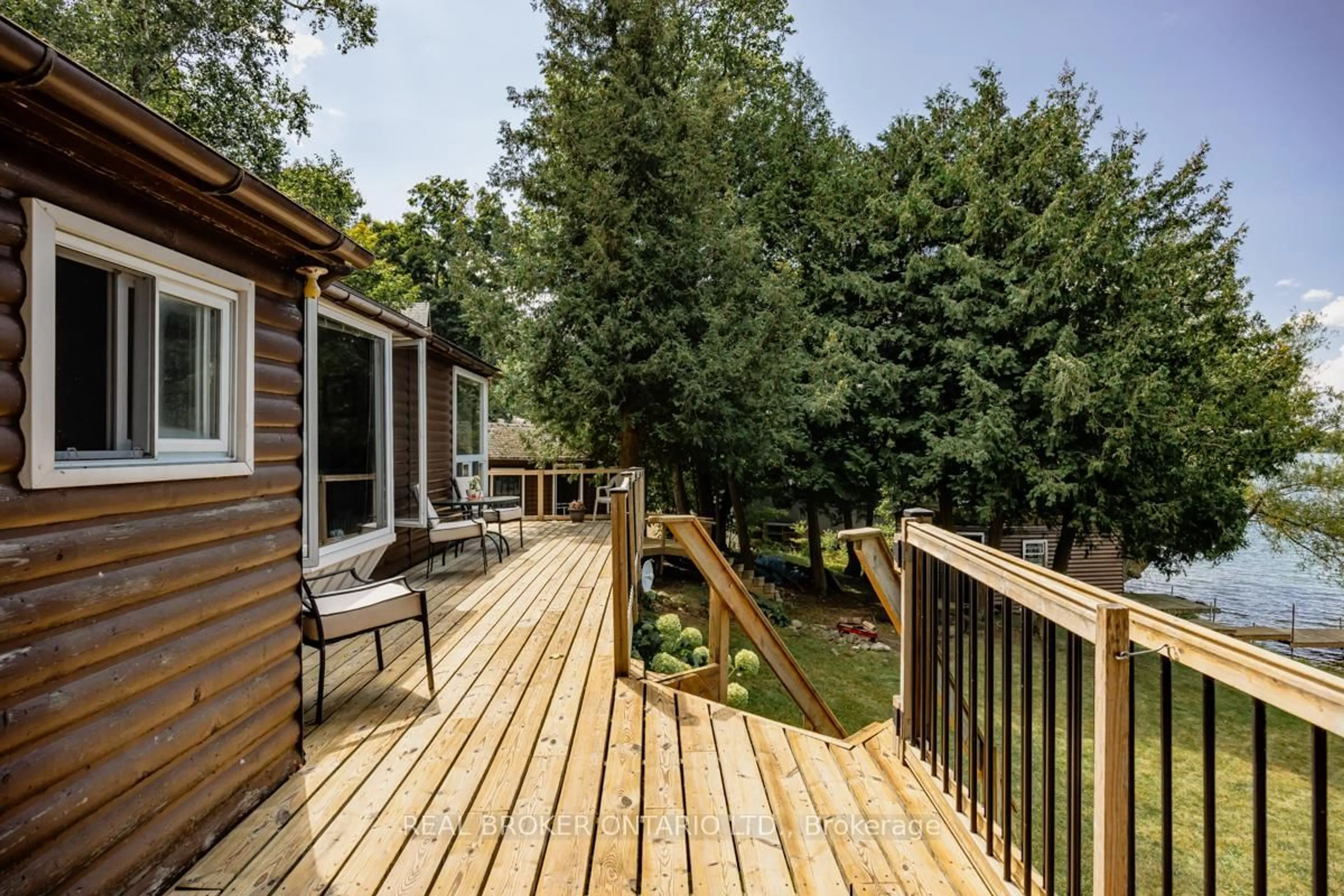 Patio, forest/trees view for 70 Ivy Lane, Orillia Ontario L3V 6H1