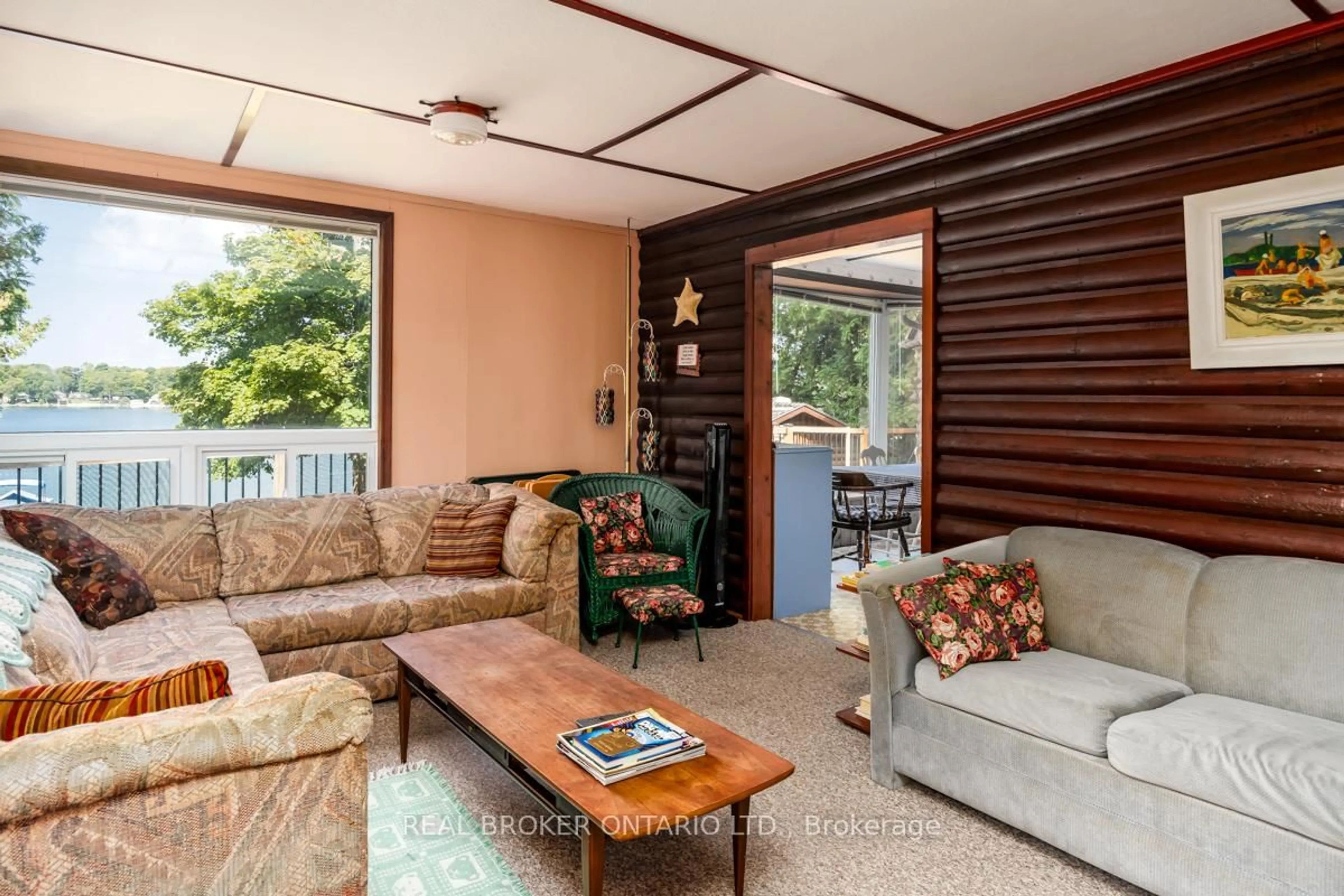 Living room with furniture, unknown for 70 Ivy Lane, Orillia Ontario L3V 6H1