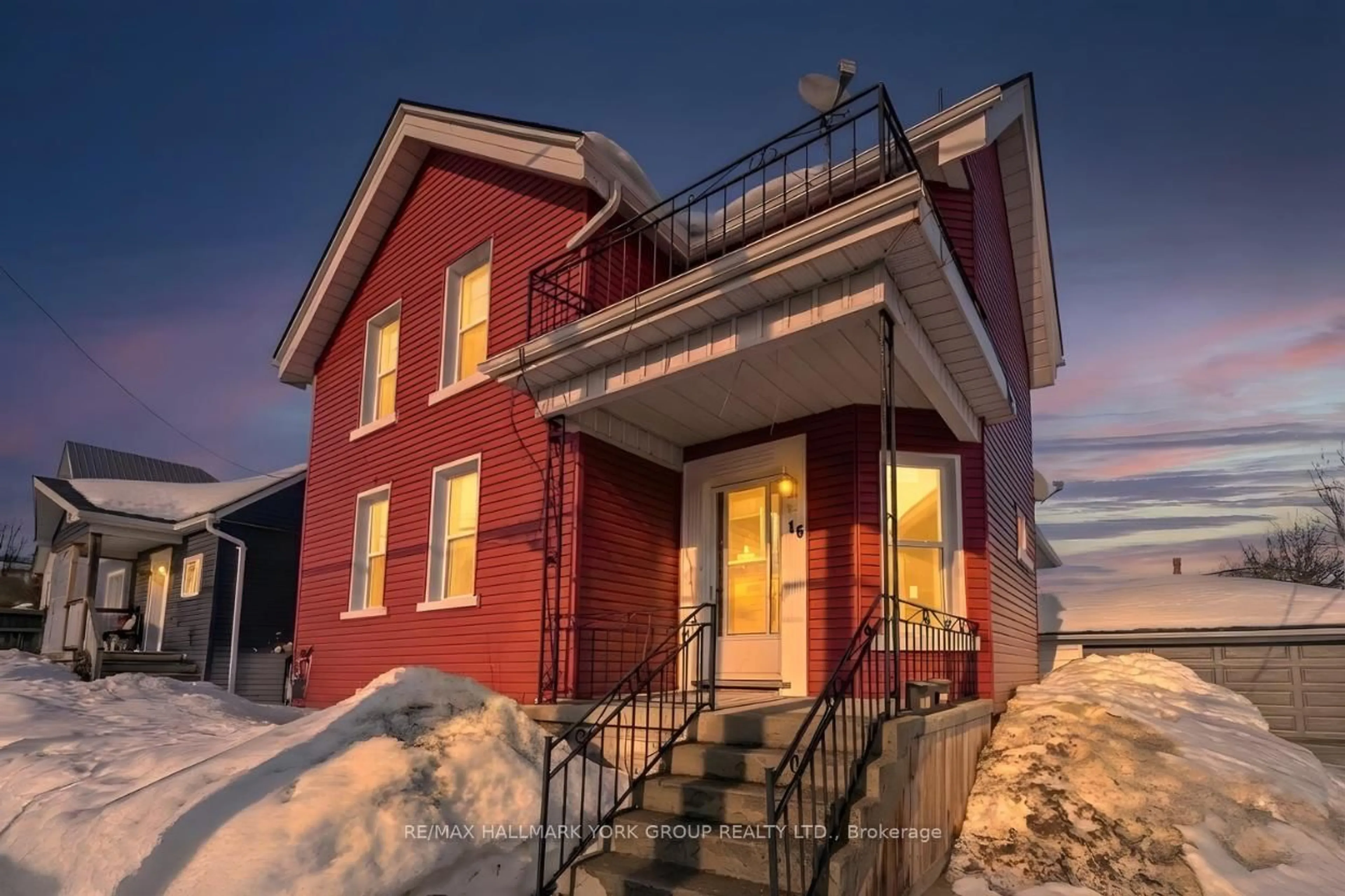 Unknown for 16 Albert St, Orillia Ontario L3V 5K1