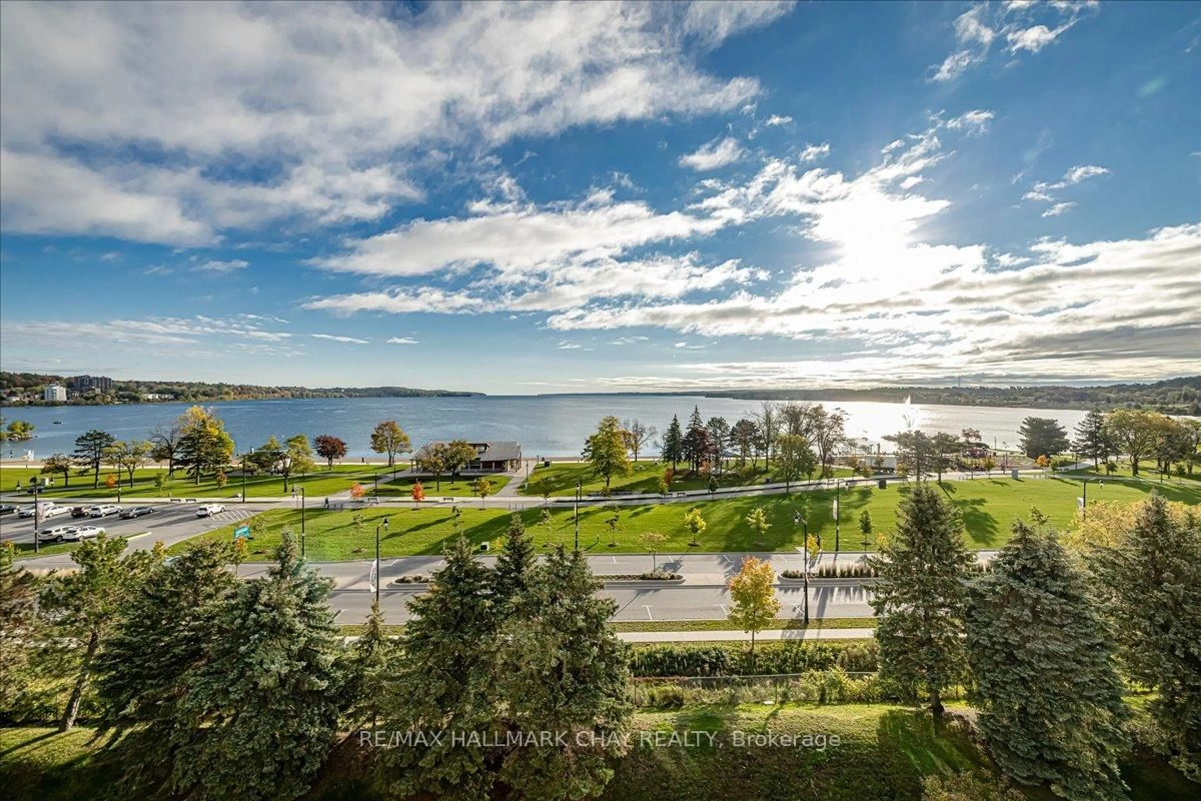 Patio, water/lake/river/ocean view for 65 Ellen St #908, Barrie Ontario L4N 3A5