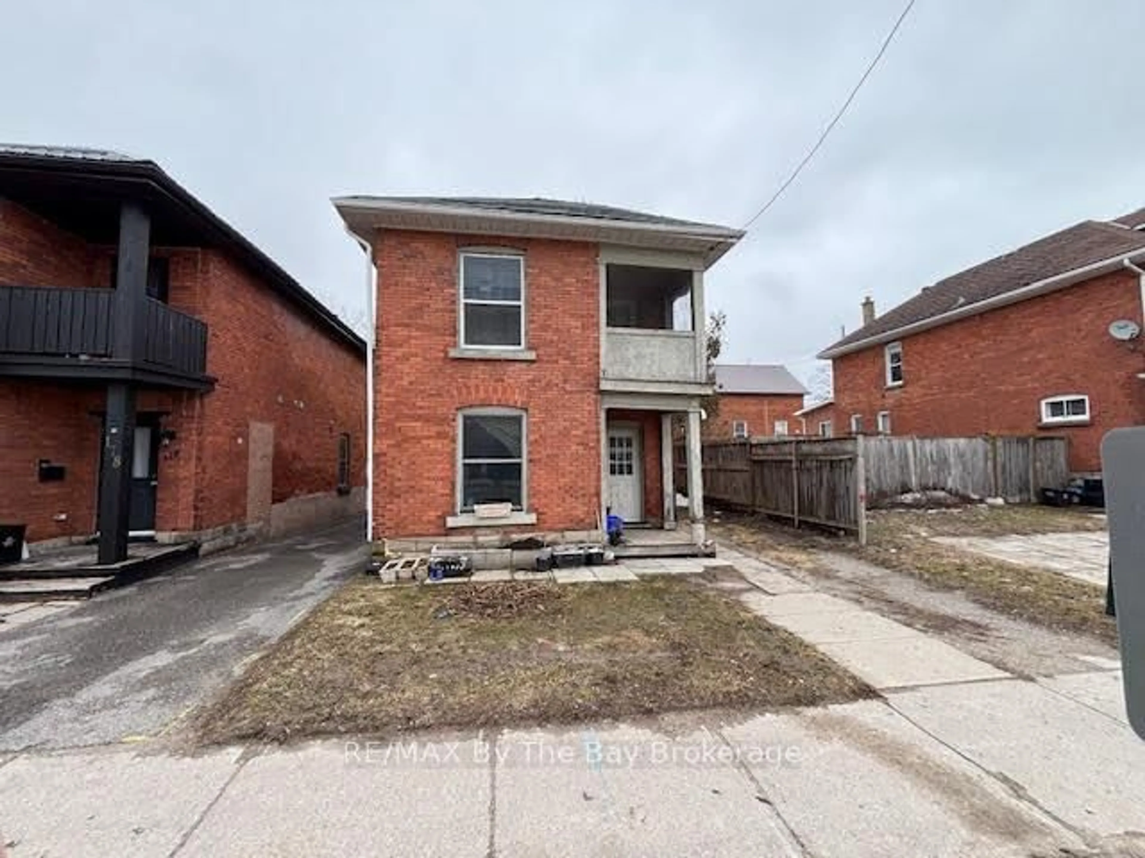 Home with brick exterior material, street for 176 Mississaga St, Orillia Ontario L3V 3B5