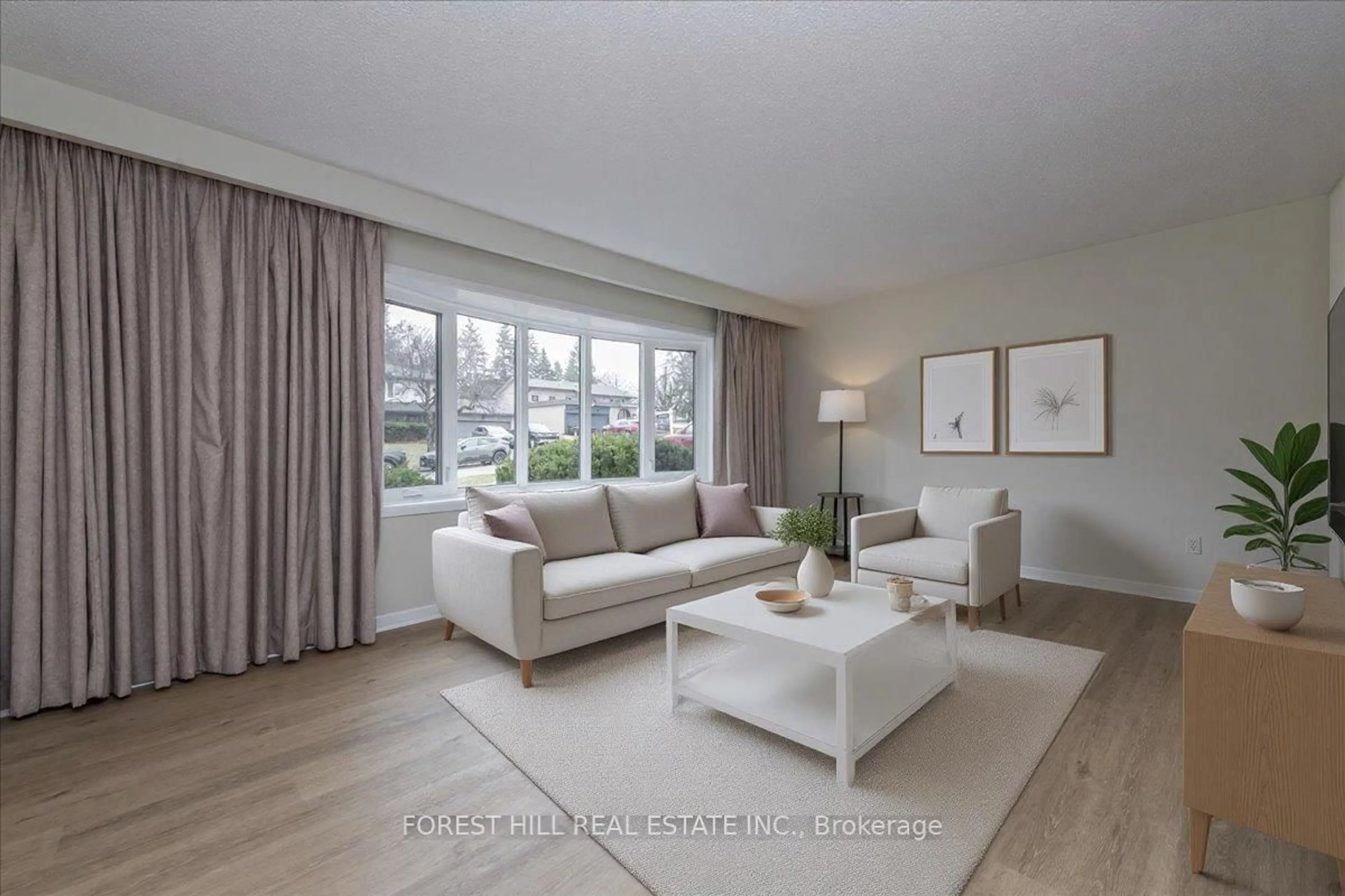 Living room with furniture, unknown for 10 Peacock Lane, Barrie Ontario L4N 3R5