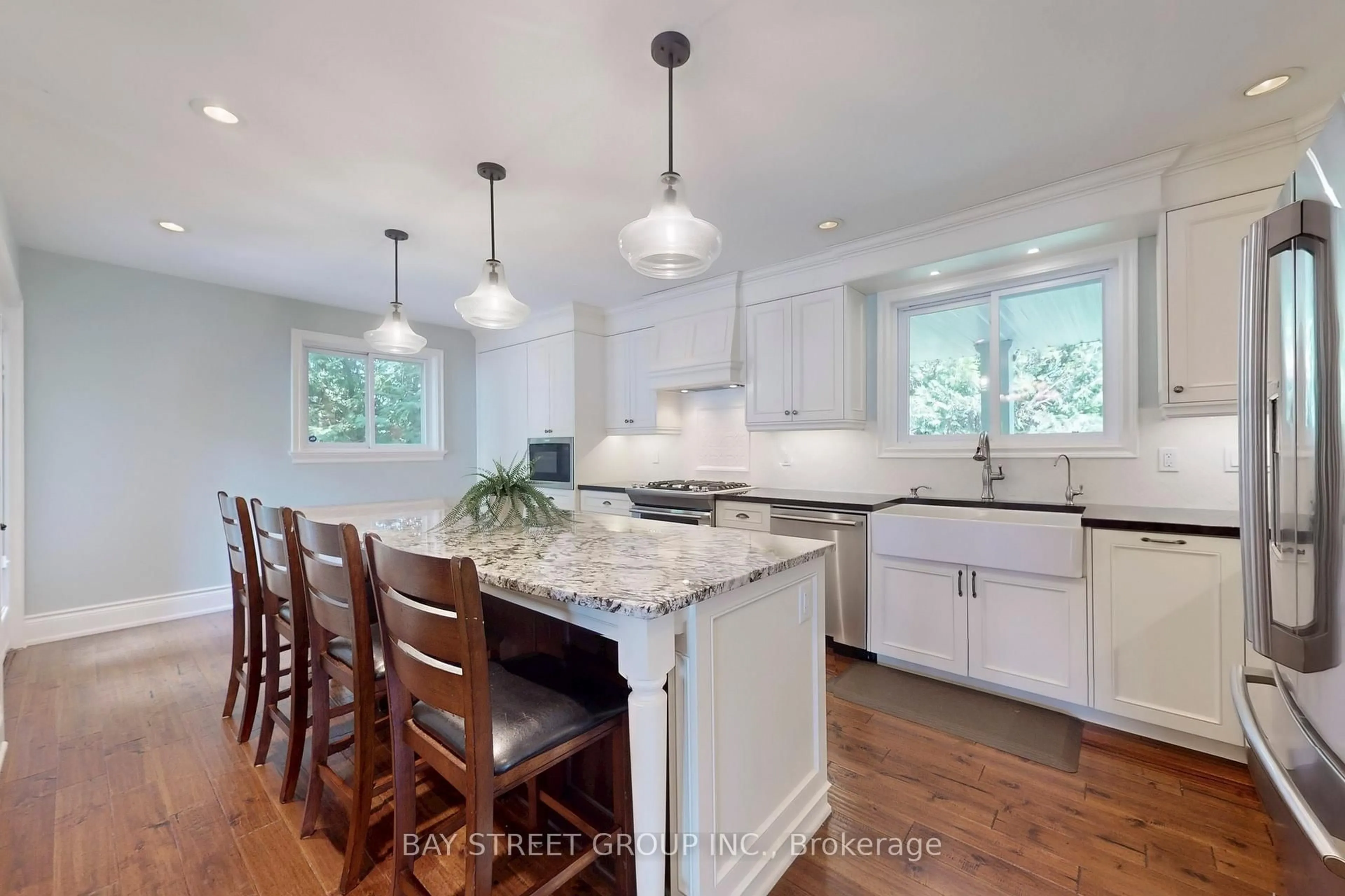 Open concept kitchen, ceramic/tile floor for 3784 Tuppy Dr, Ramara Ontario L3V 6H7