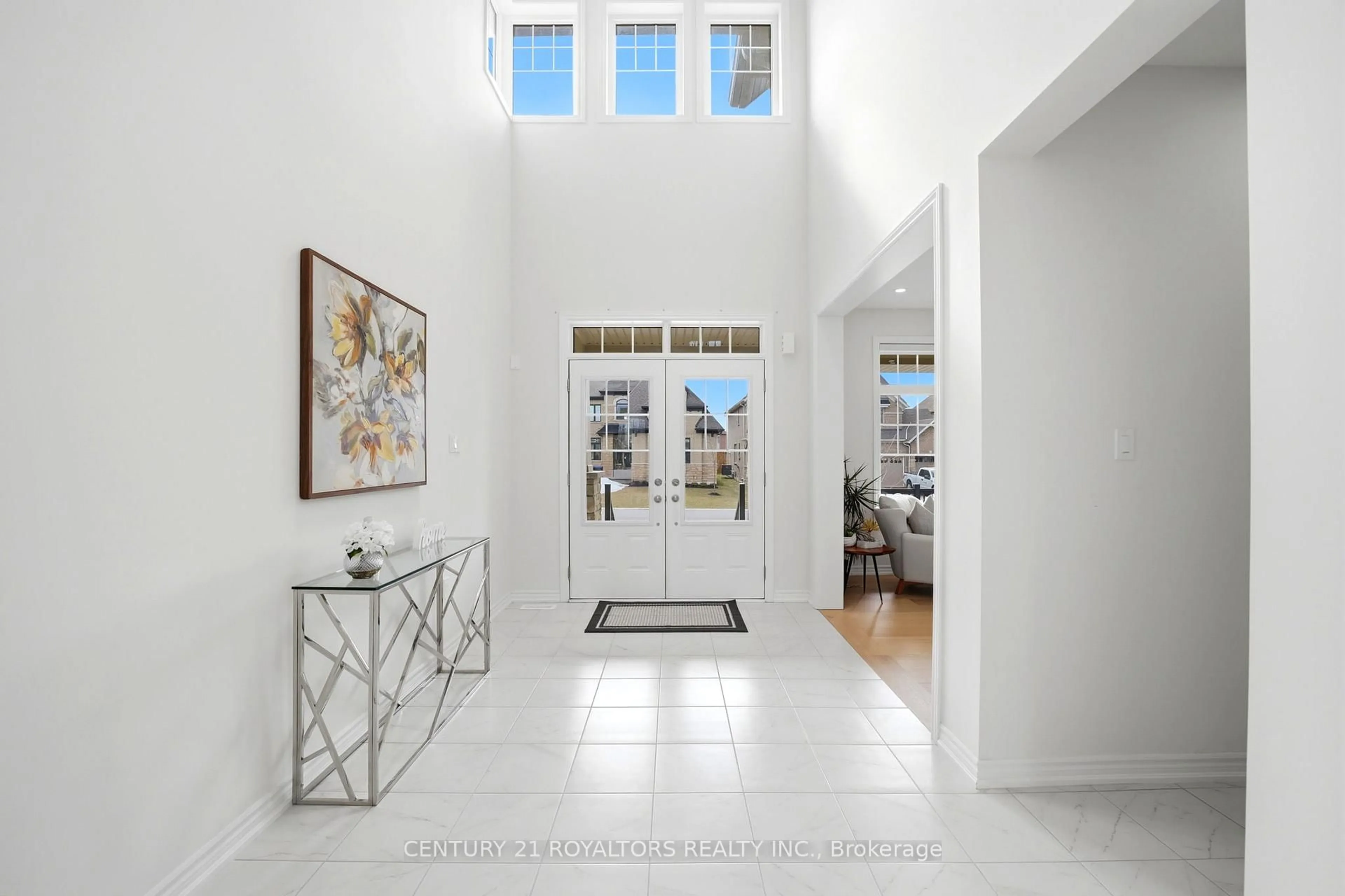 Indoor foyer for 107 Rugman Cres, Springwater Ontario L9X 2A5