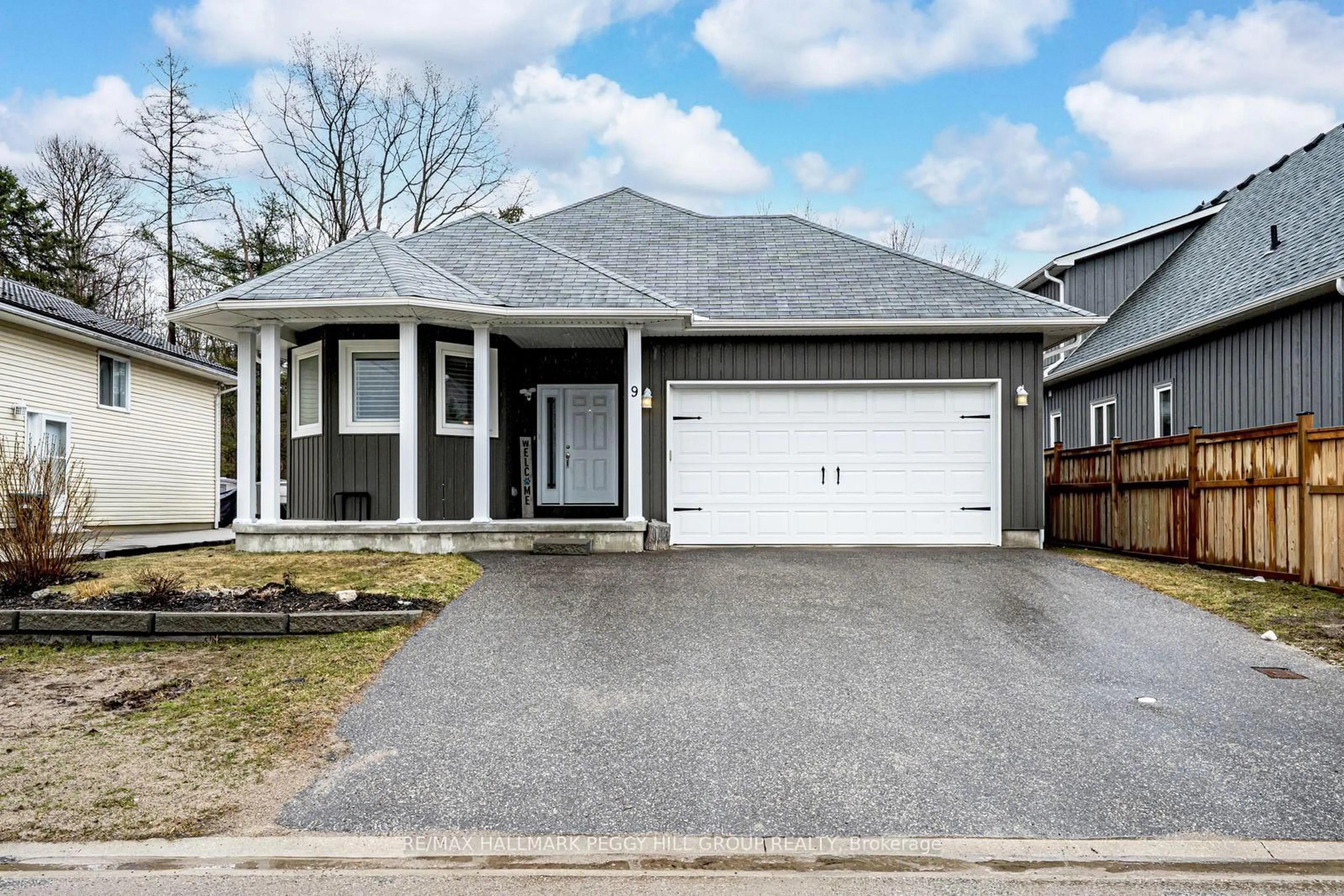 Home with brick exterior material, street for 9 Northgate Rd, Wasaga Beach Ontario L9Z 2N7
