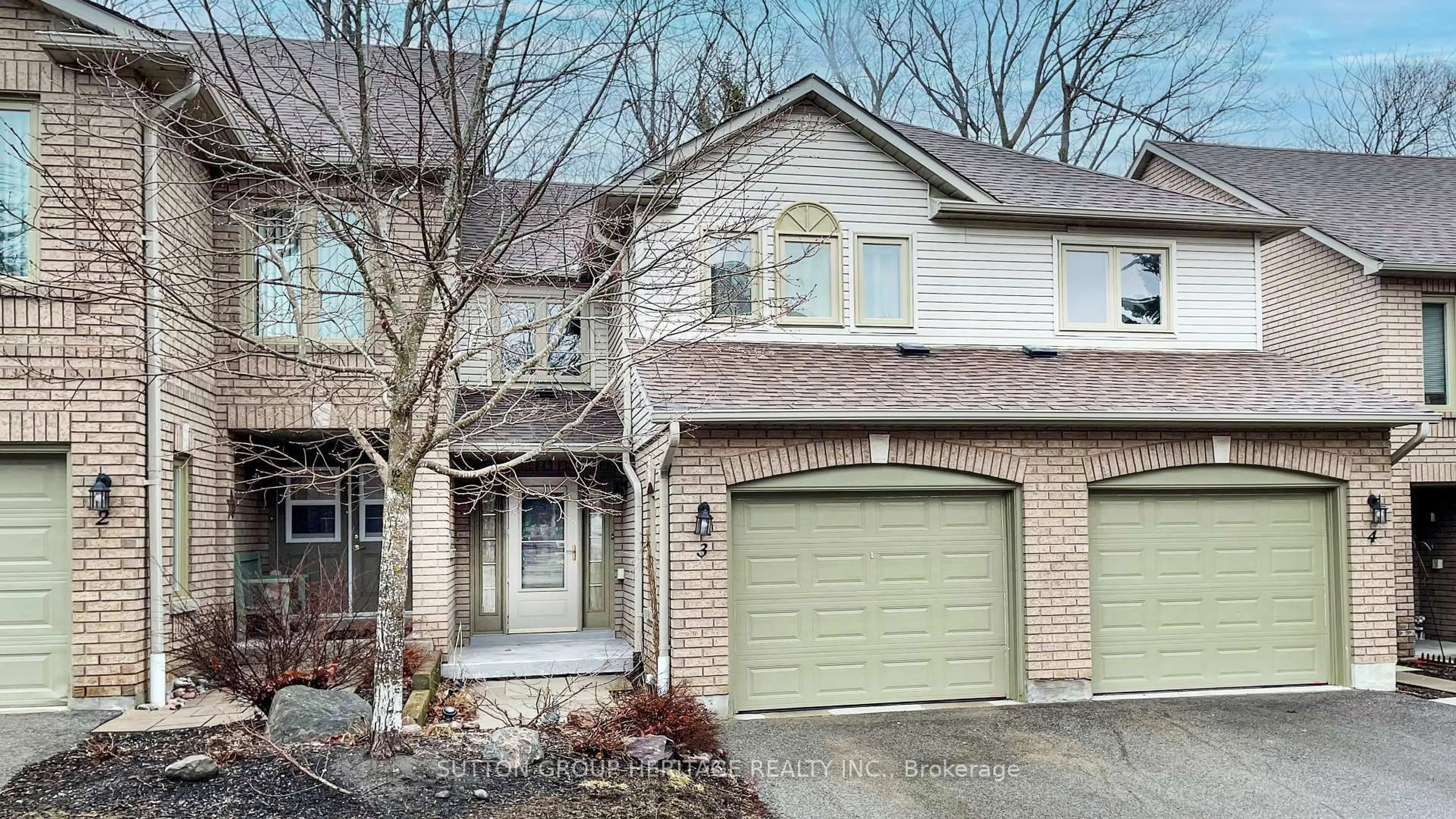 Home with brick exterior material, street for 492 Laclie St #3, Orillia Ontario L3V 7V2