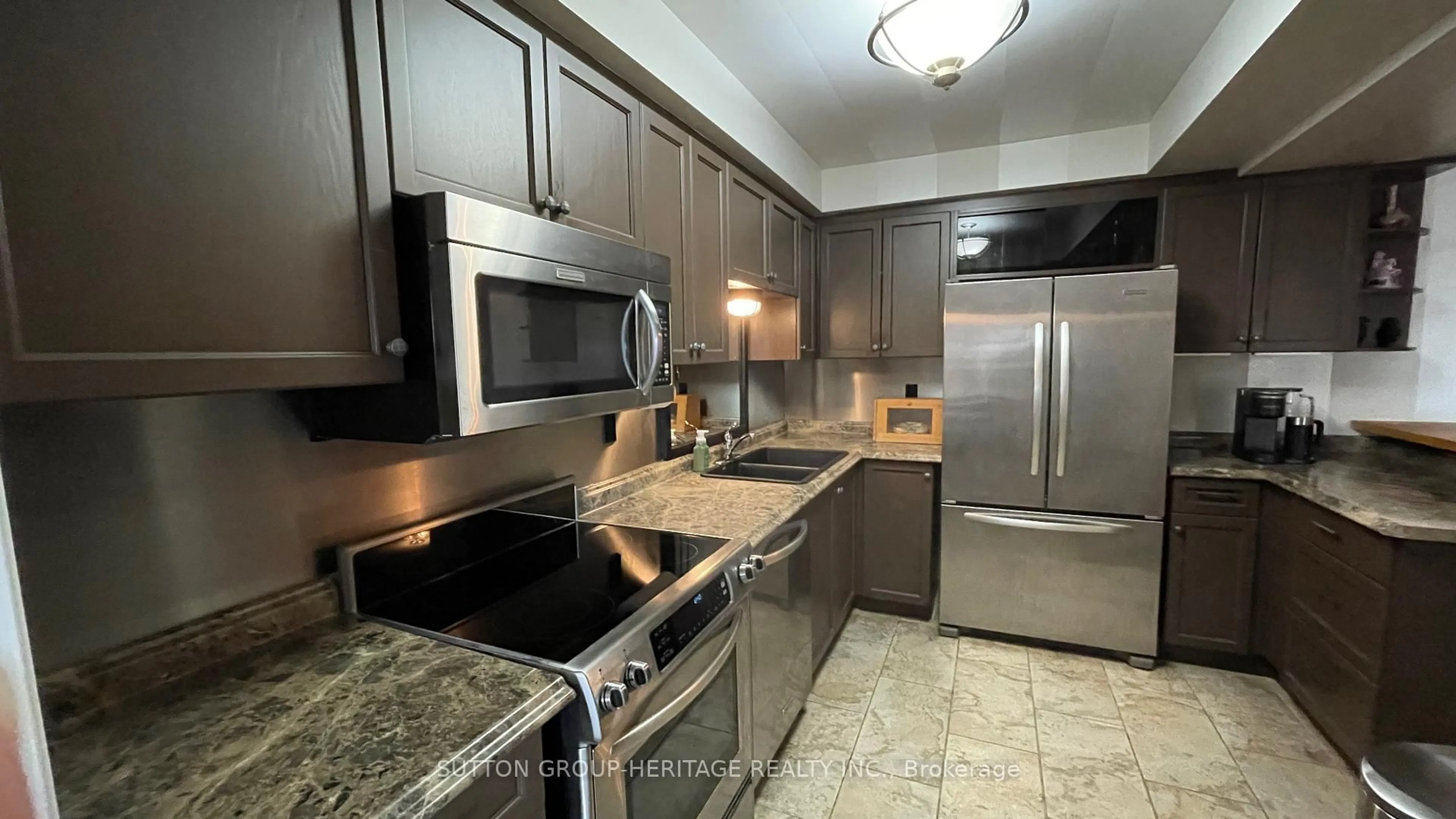 Standard kitchen, ceramic/tile floor for 492 Laclie St #3, Orillia Ontario L3V 7V2