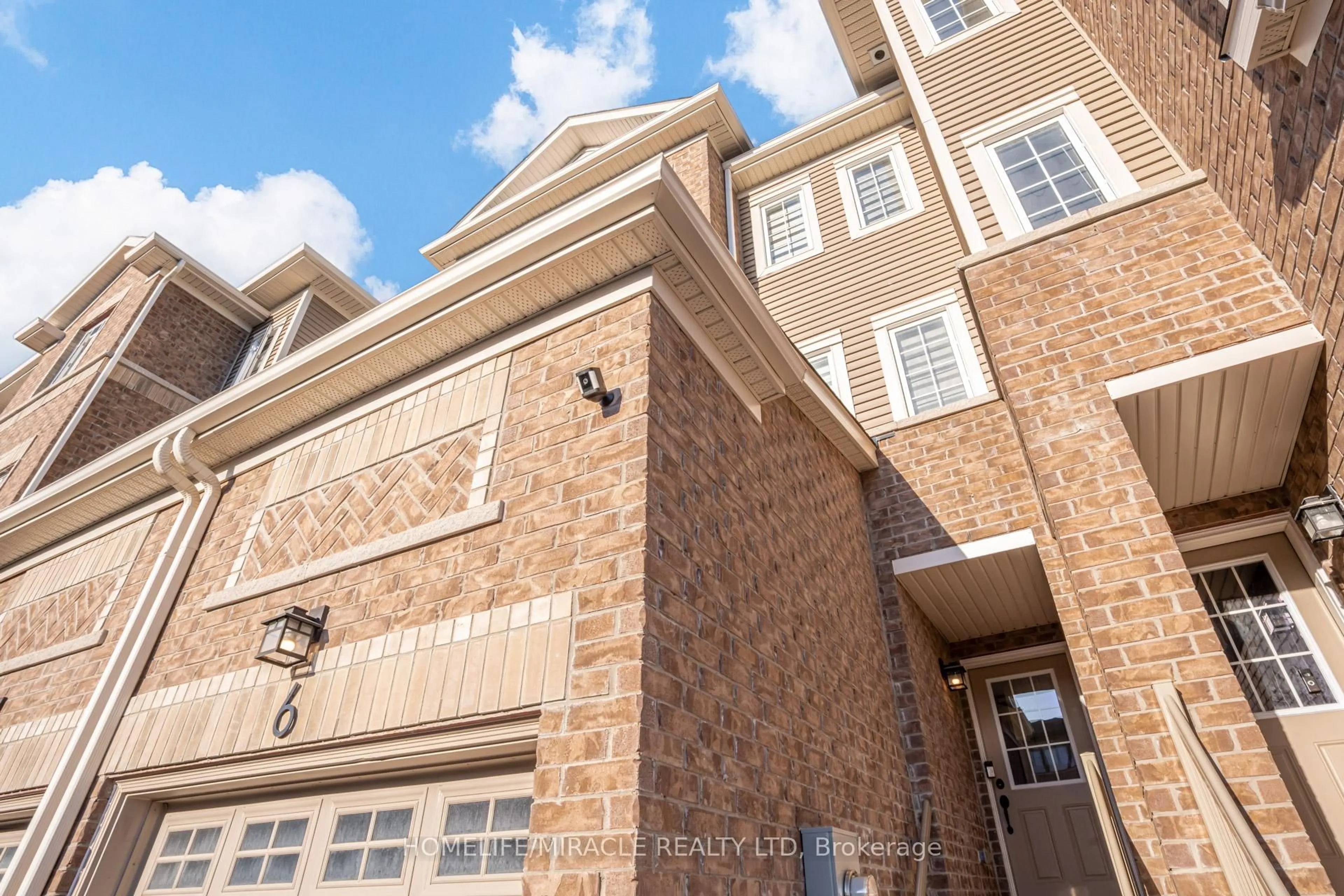 Home with brick exterior material, building for 6 Pumpkin Corner Cres, Barrie Ontario L9J 0T6