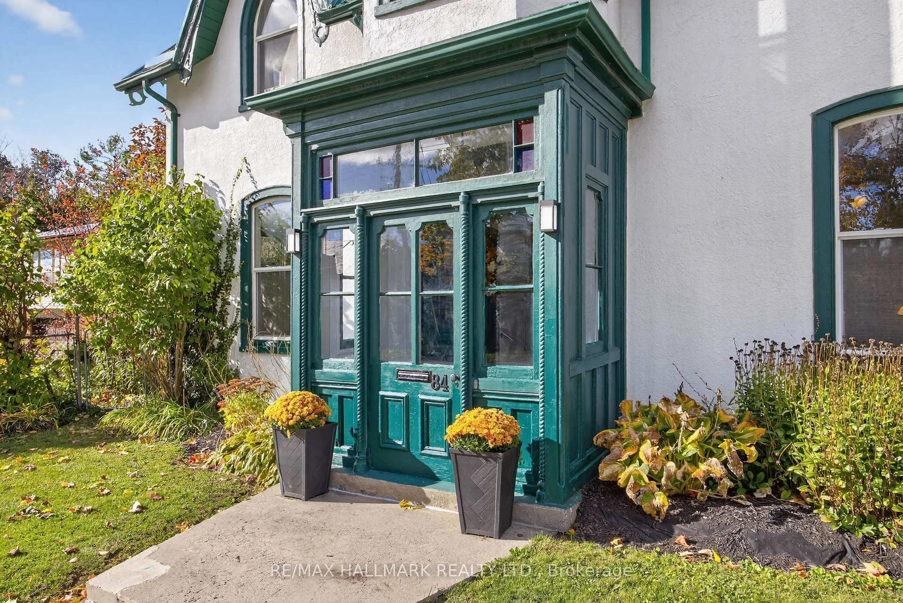 Unknown for 84 Wellington St, Barrie Ontario L4M 3K9