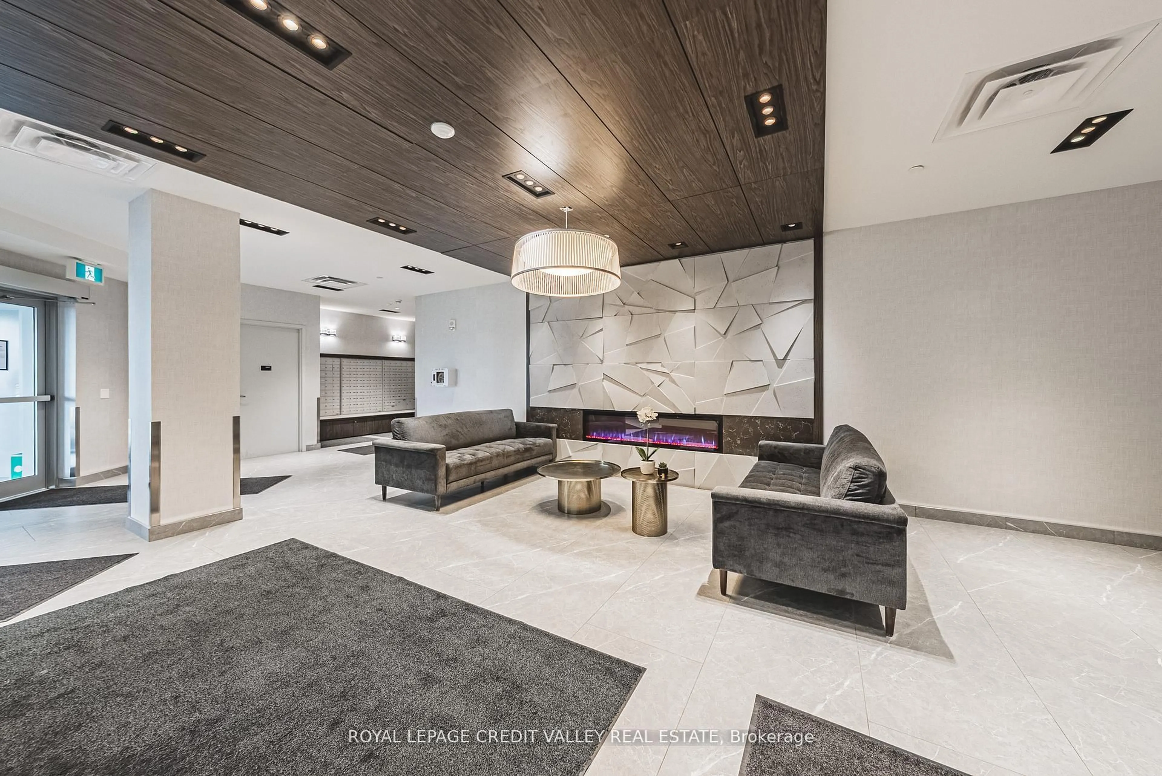 Lobby for 58 Lakeside Terr #317, Barrie Ontario L4M 0L5