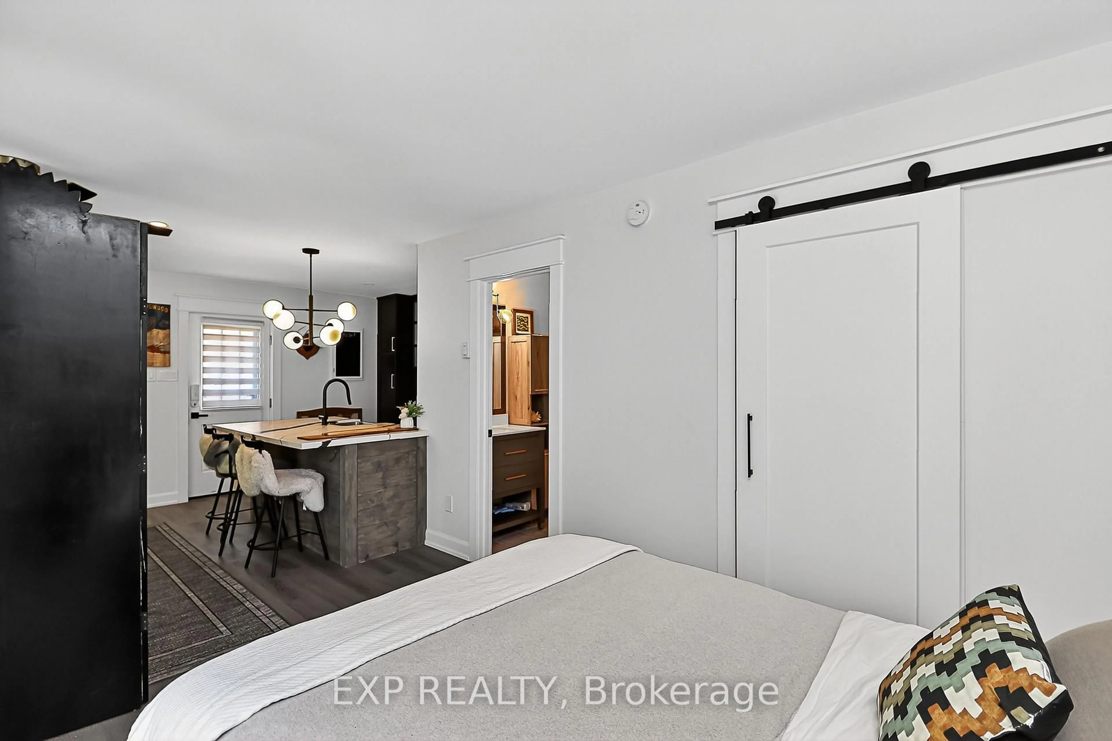 A pic of a room for 15 Dawson Dr #3, Collingwood Ontario L9Y 5B4