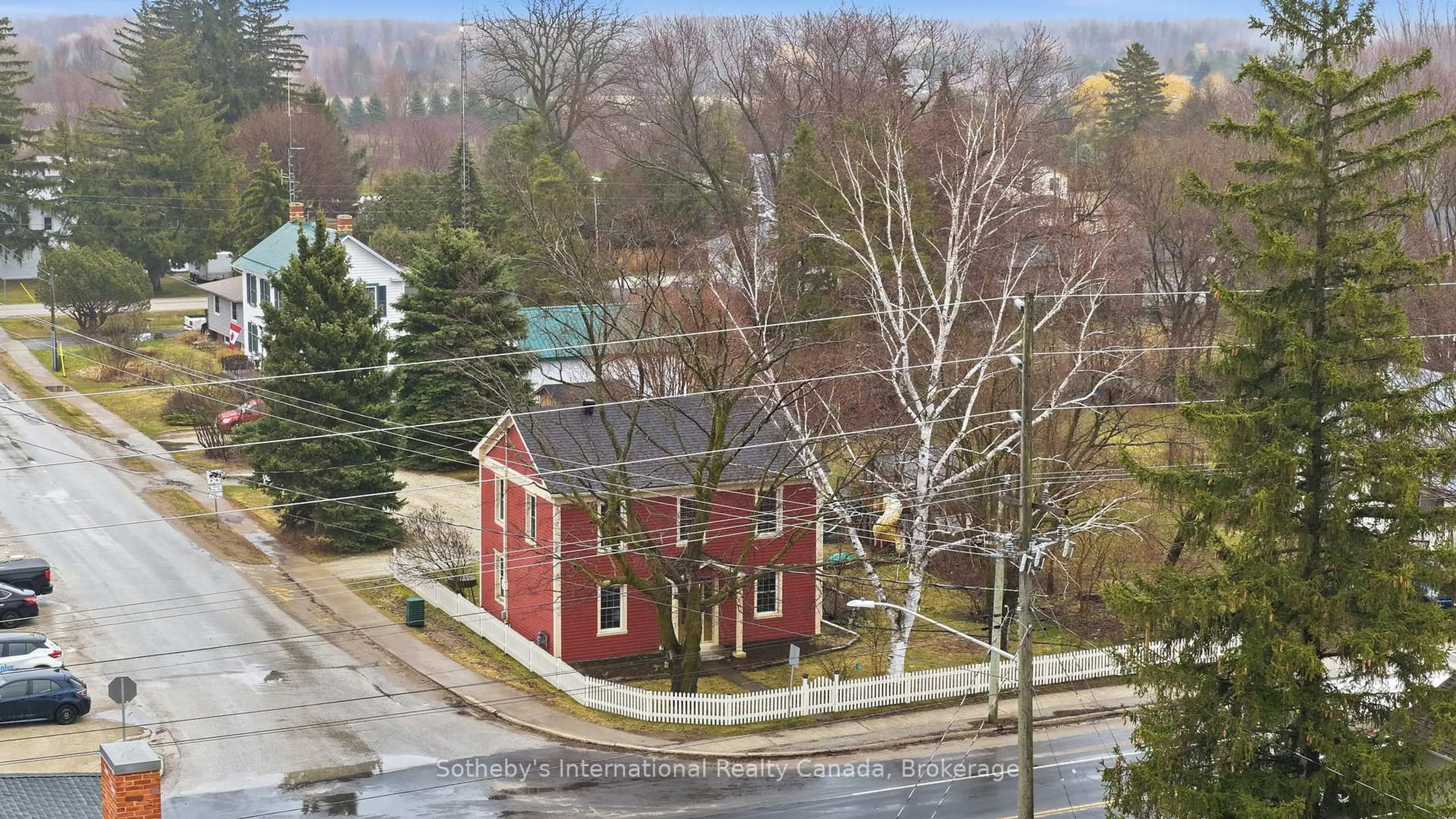 A pic from outside/outdoor area/front of a property/back of a property/a pic from drone, street for 4195 County Road 124, Clearview Ontario L0M 1P0