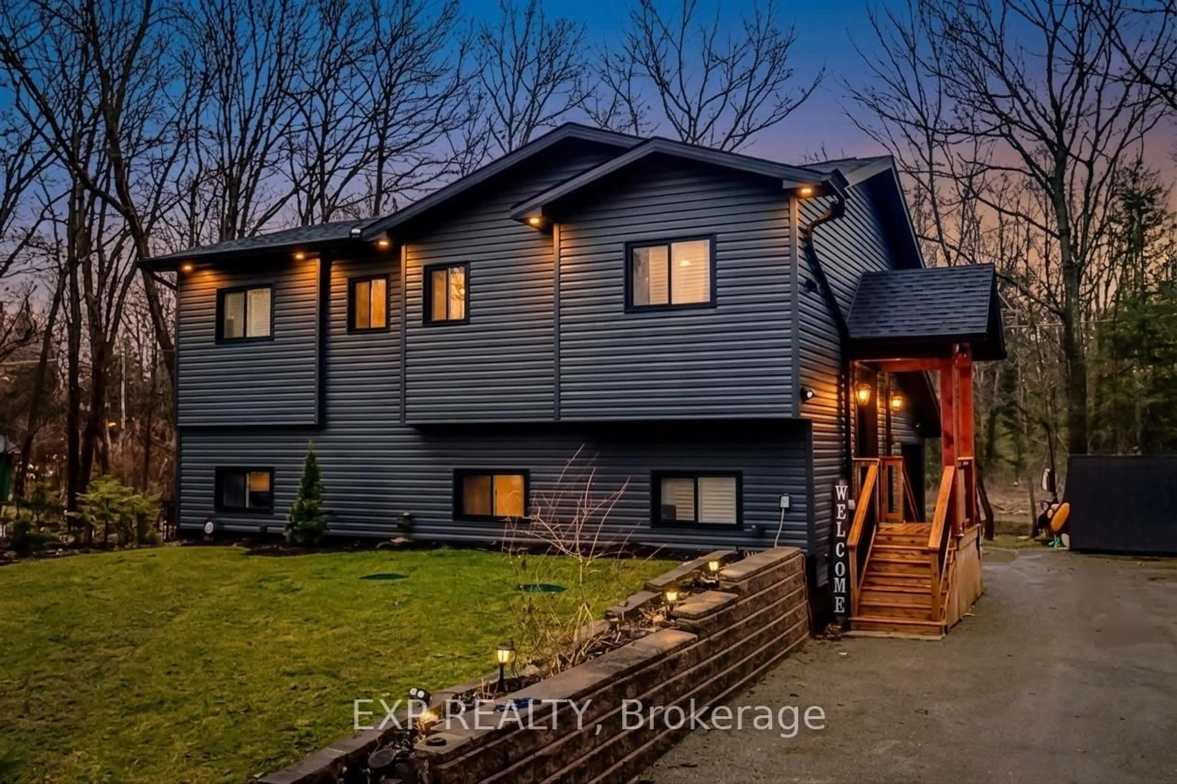 A pic from outside/outdoor area/front of a property/back of a property/a pic from drone, unknown for 39 Becketts Sdrd, Tay Ontario L0K 2C0