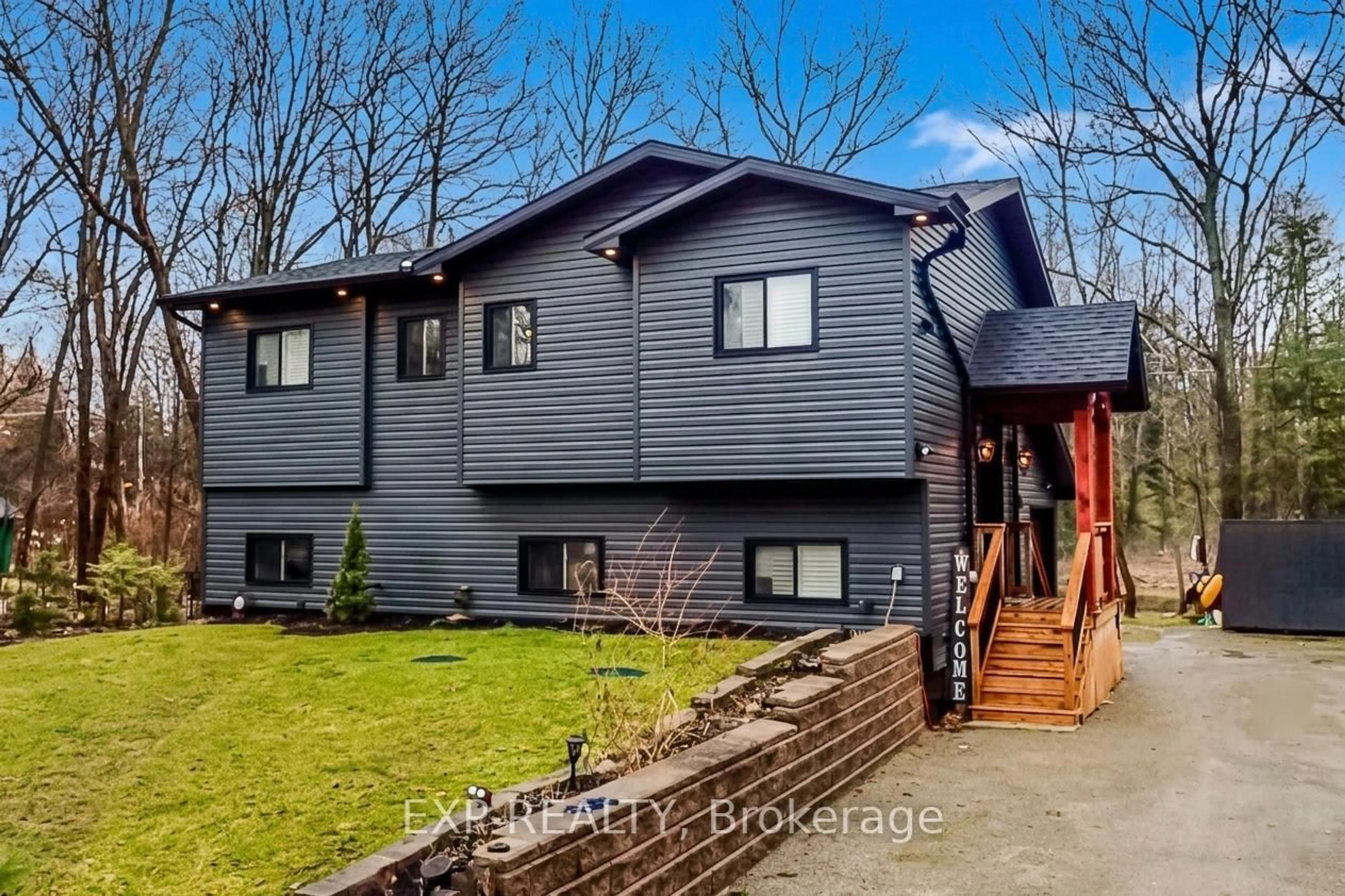 A pic from outside/outdoor area/front of a property/back of a property/a pic from drone, street for 39 Becketts Sdrd, Tay Ontario L0K 2C0