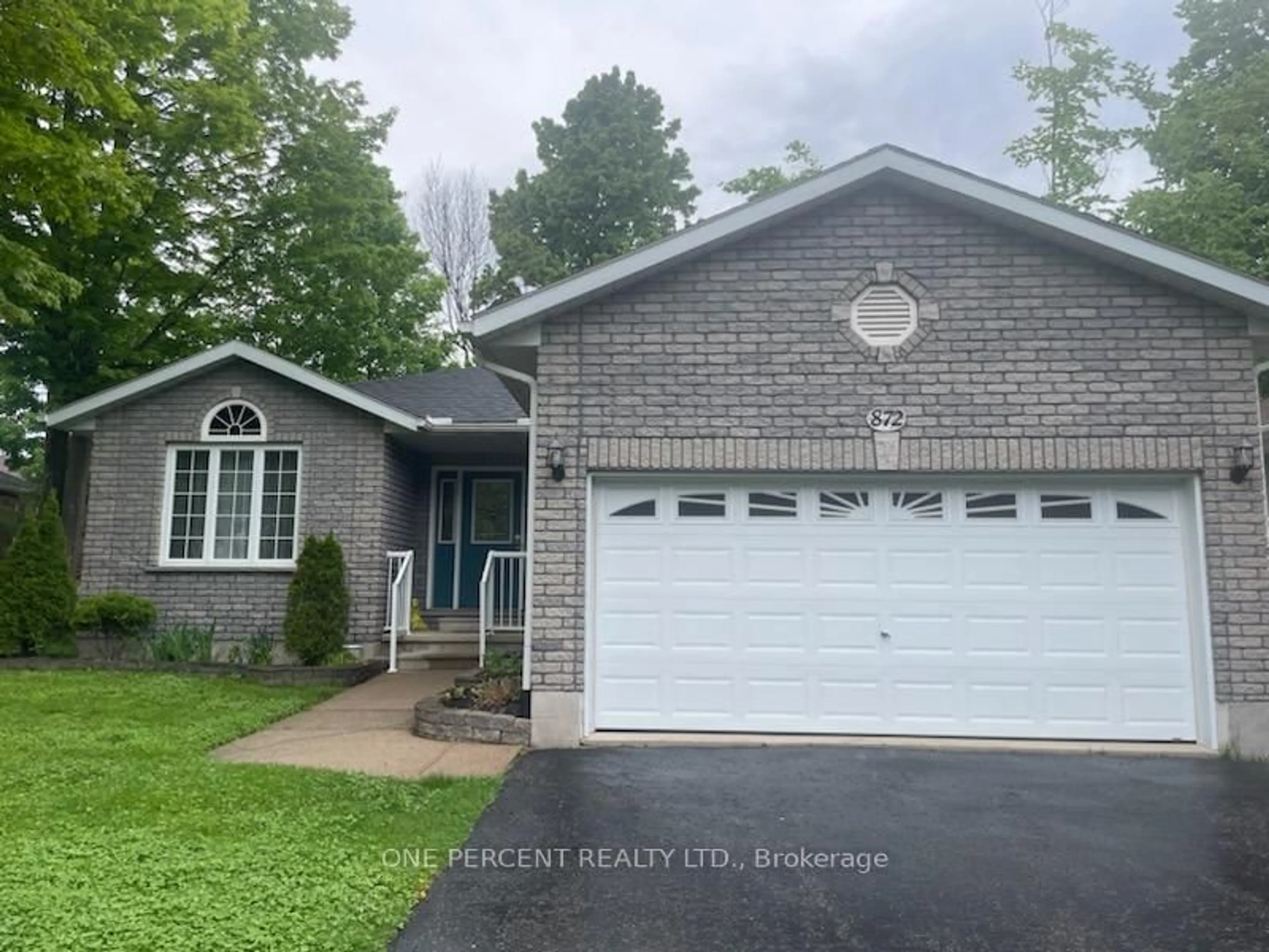 Home with brick exterior material, unknown for 872 Dominion Ave, Midland Ontario L4R 5K8