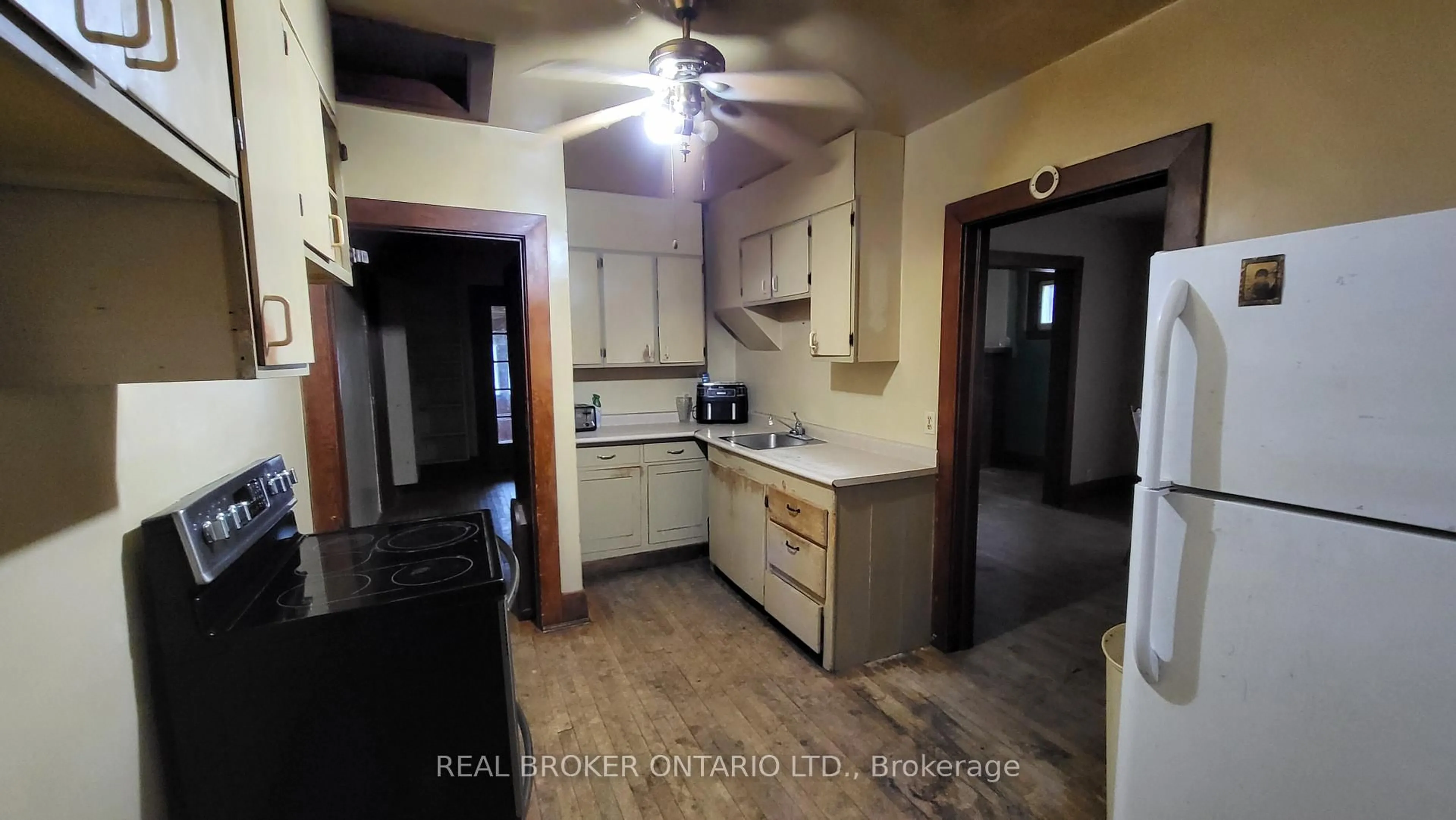 Unknown for 3290 Muskoka St, Severn Ontario P0E 1N0