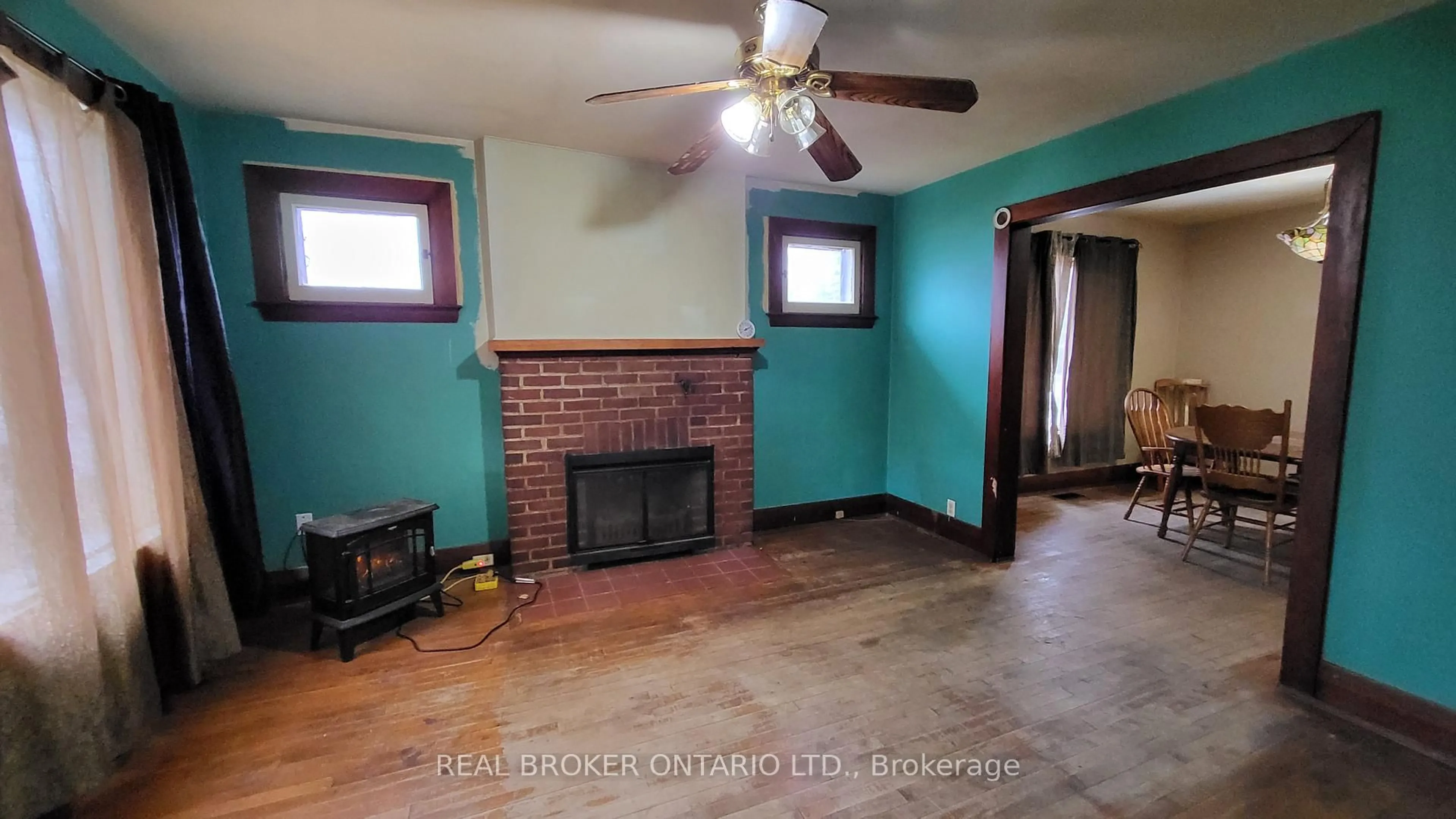 A pic of a room for 3290 Muskoka St, Severn Ontario P0E 1N0