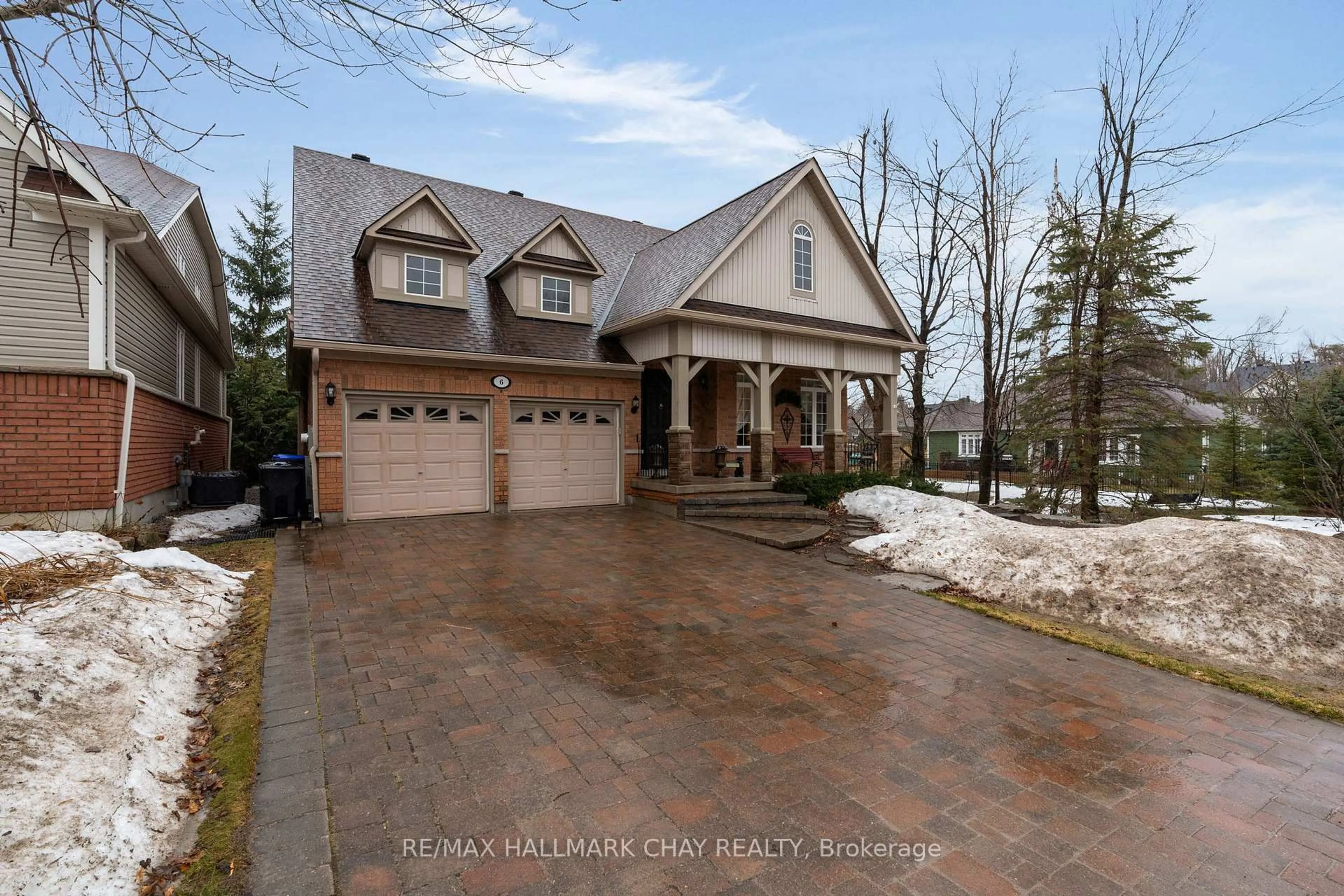 Home with brick exterior material, unknown for 6 Oakmont Ave, Oro-Medonte Ontario L0L 2L0