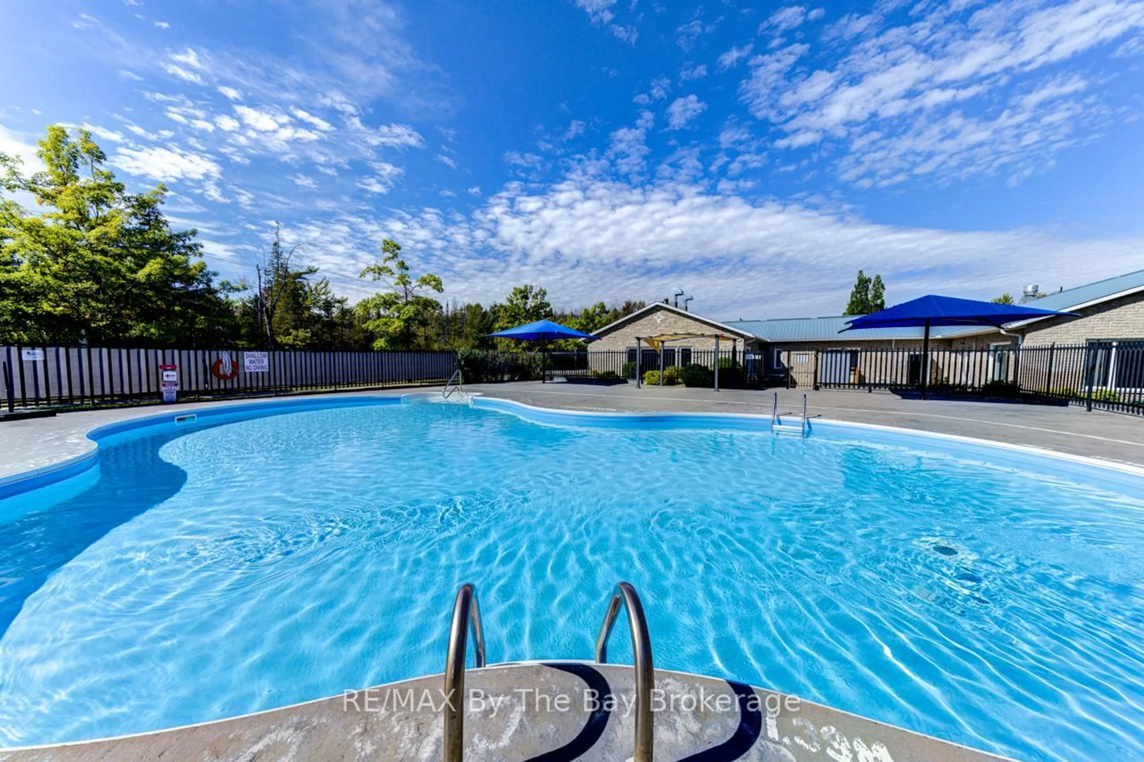 Pool for 13 CHIPPEWA Tr, Wasaga Beach Ontario L9Z 1X7