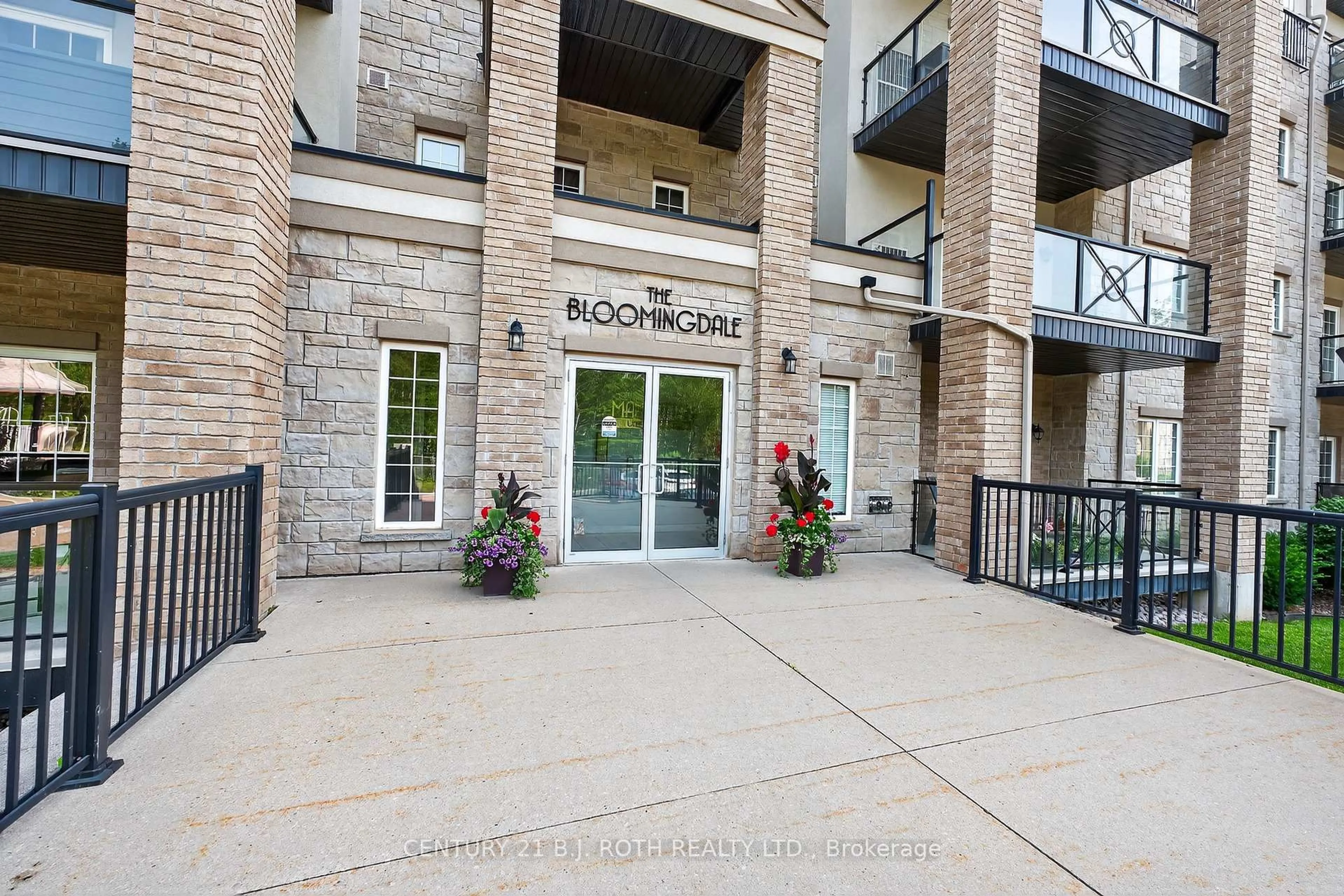 Unknown for 40 Ferndale Dr #303, Barrie Ontario L4N 2L3