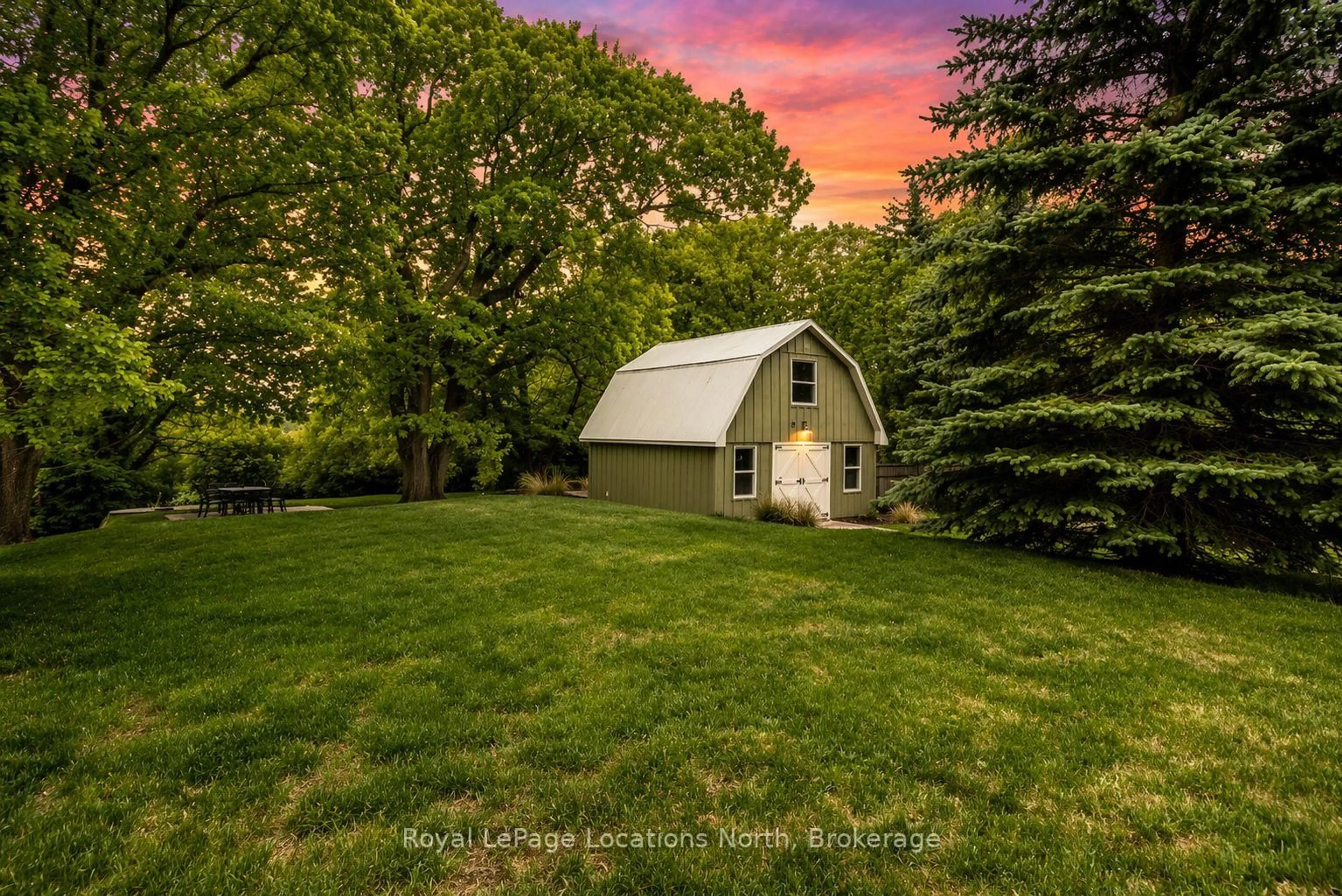 Shed for 795853 Grey 19 Rd, Collingwood Ontario L9Y 3Y9