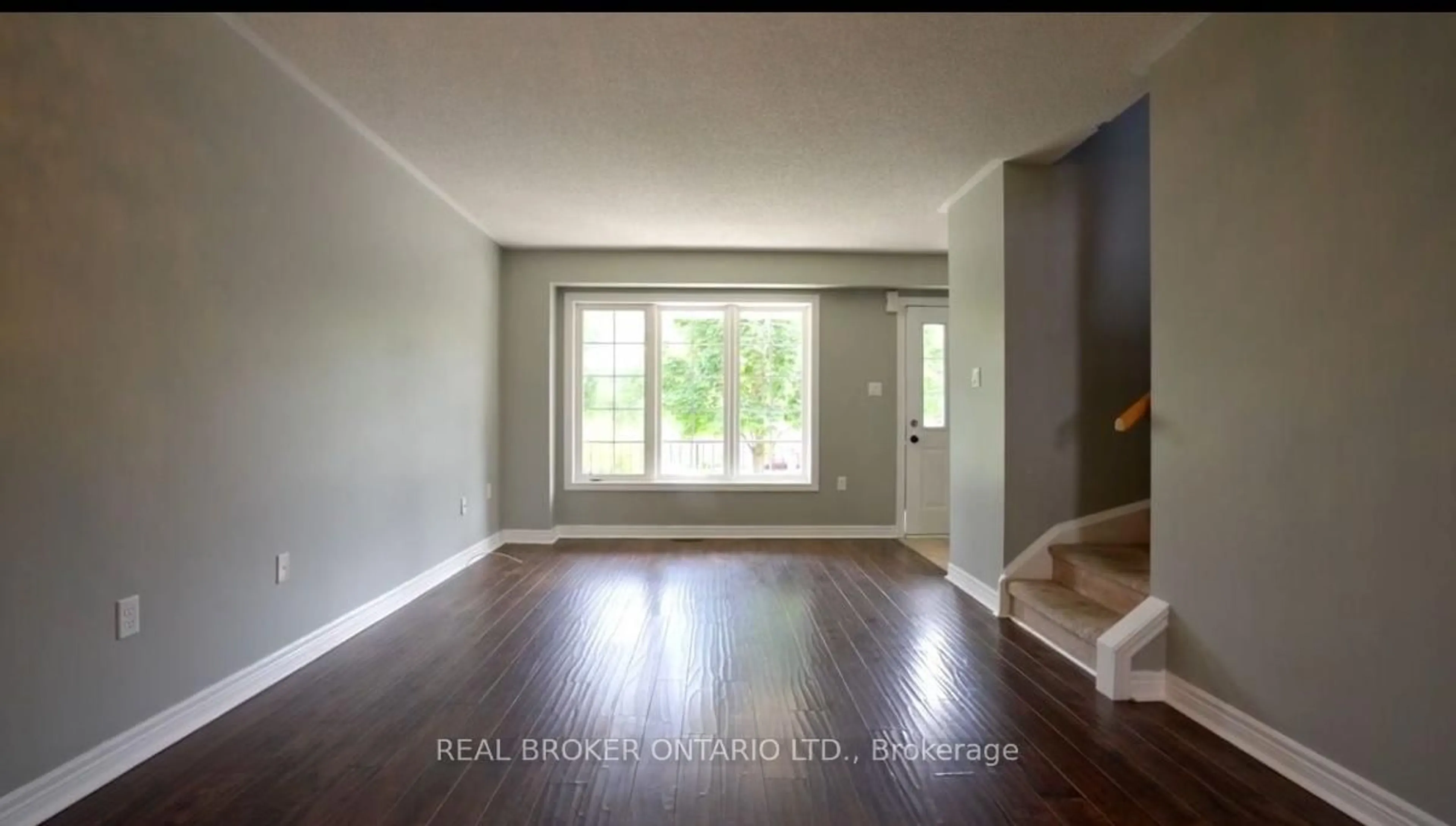 A pic of a room for 176 Thrushwood Dr, Barrie Ontario L4N 0Z1