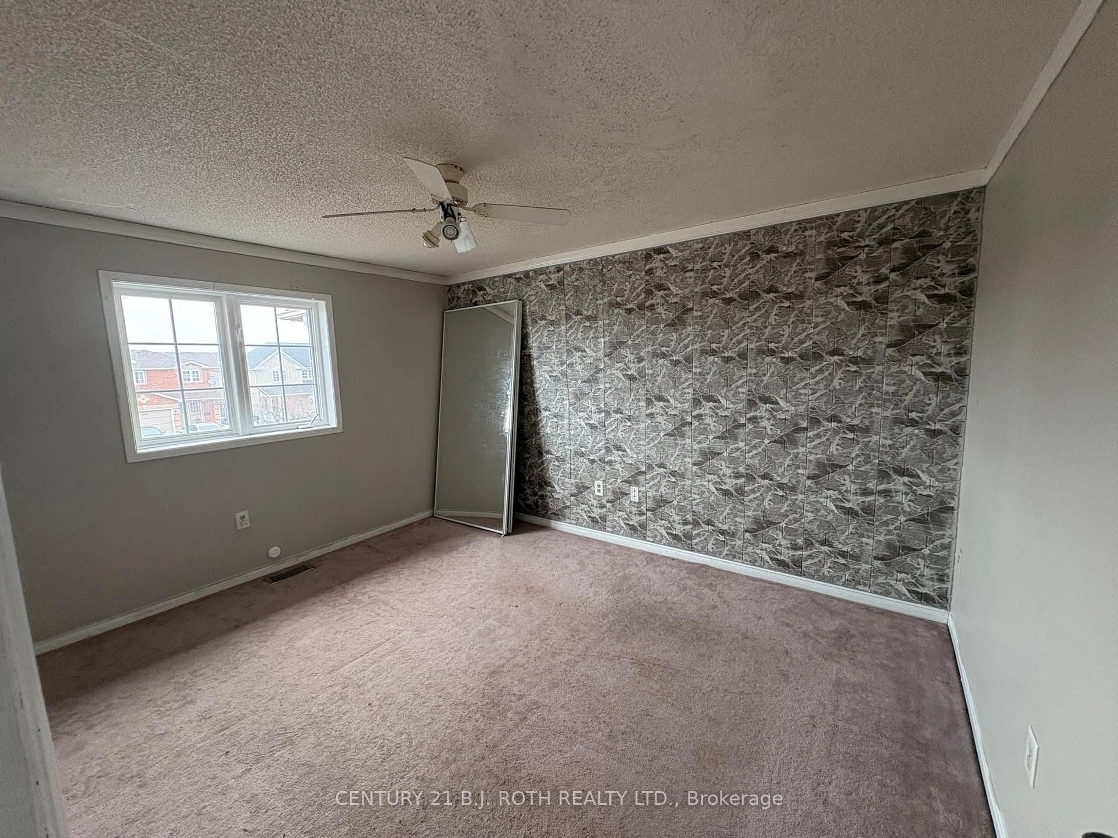 A pic of a room for 199 Tunbridge Rd, Barrie Ontario L4M 6S1