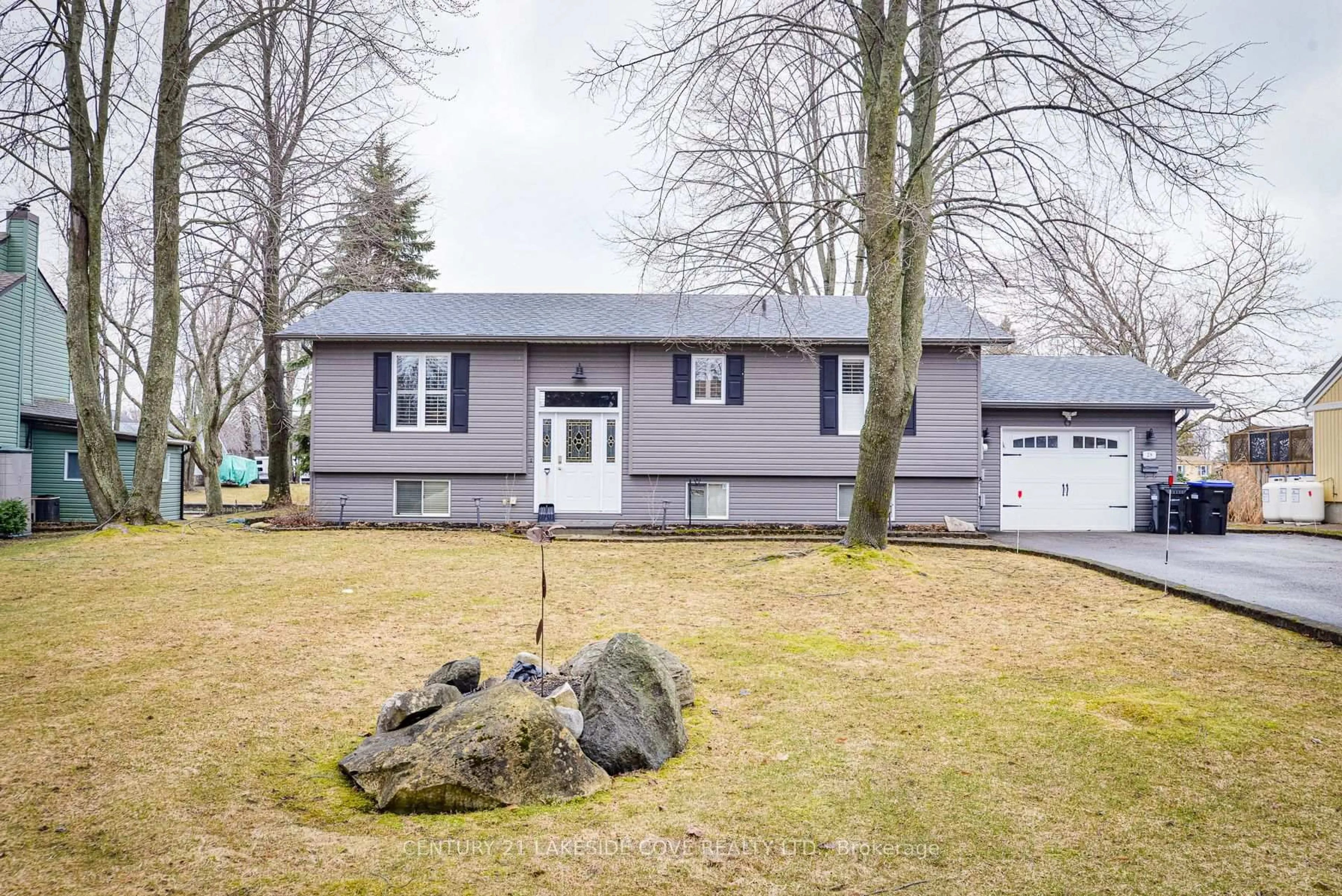 Home with vinyl exterior material, street for 28 South Island Tr, Ramara Ontario L0K 1B0