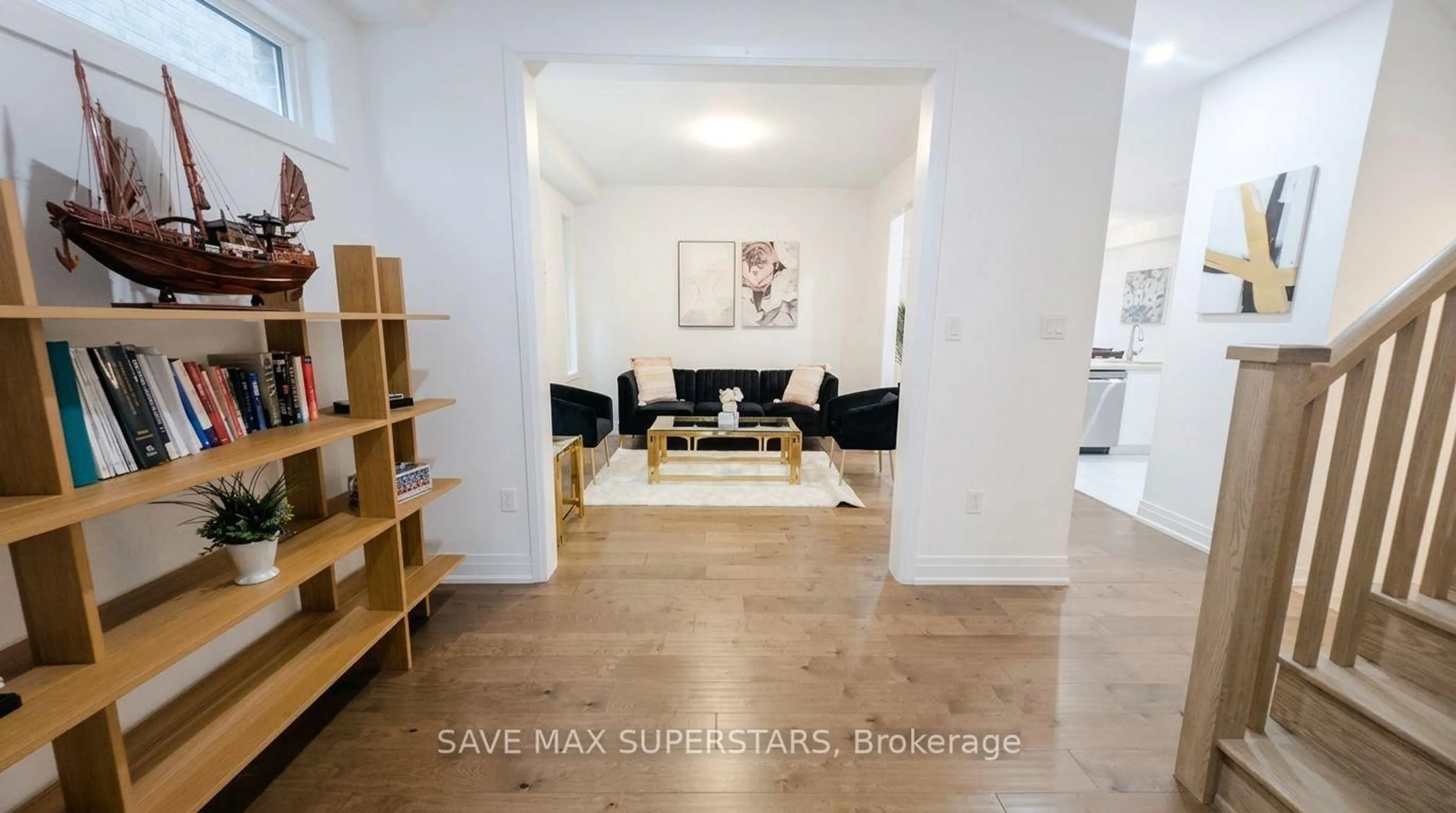 Unknown for 20 Paddington Grve, Barrie Ontario L9J 0J3