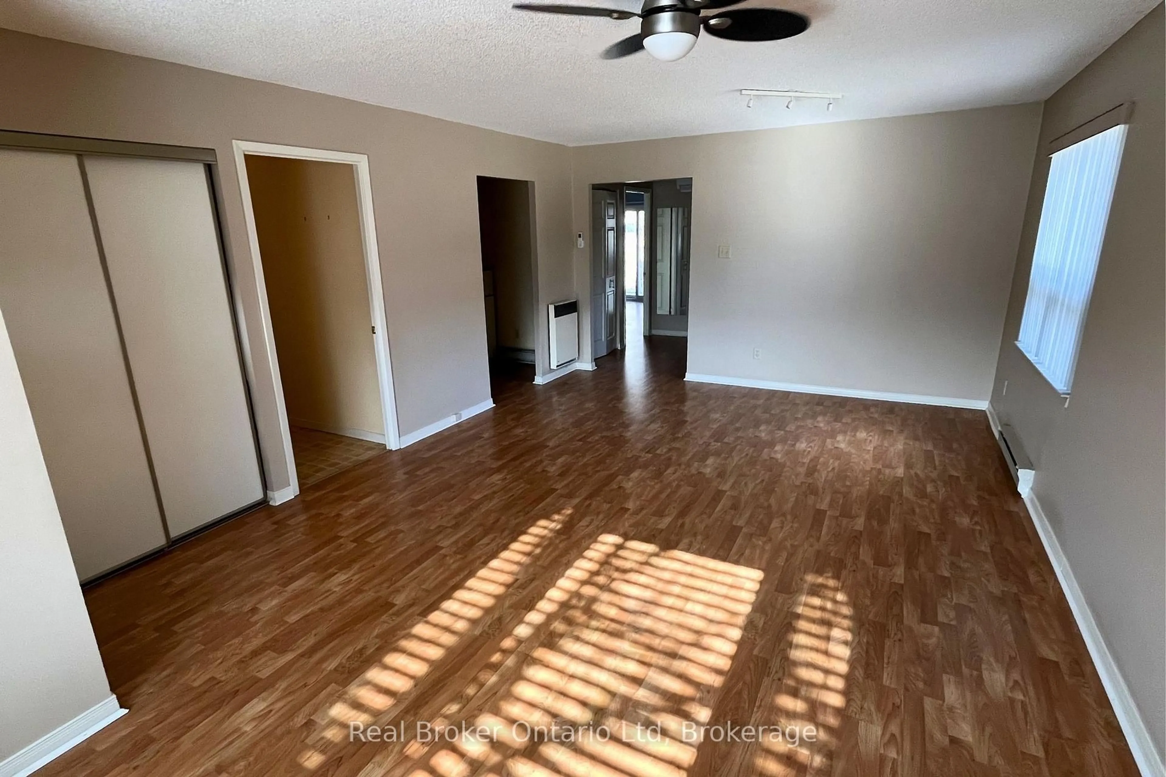 A pic of a room for 696 King St #72, Midland Ontario L4R 5B7