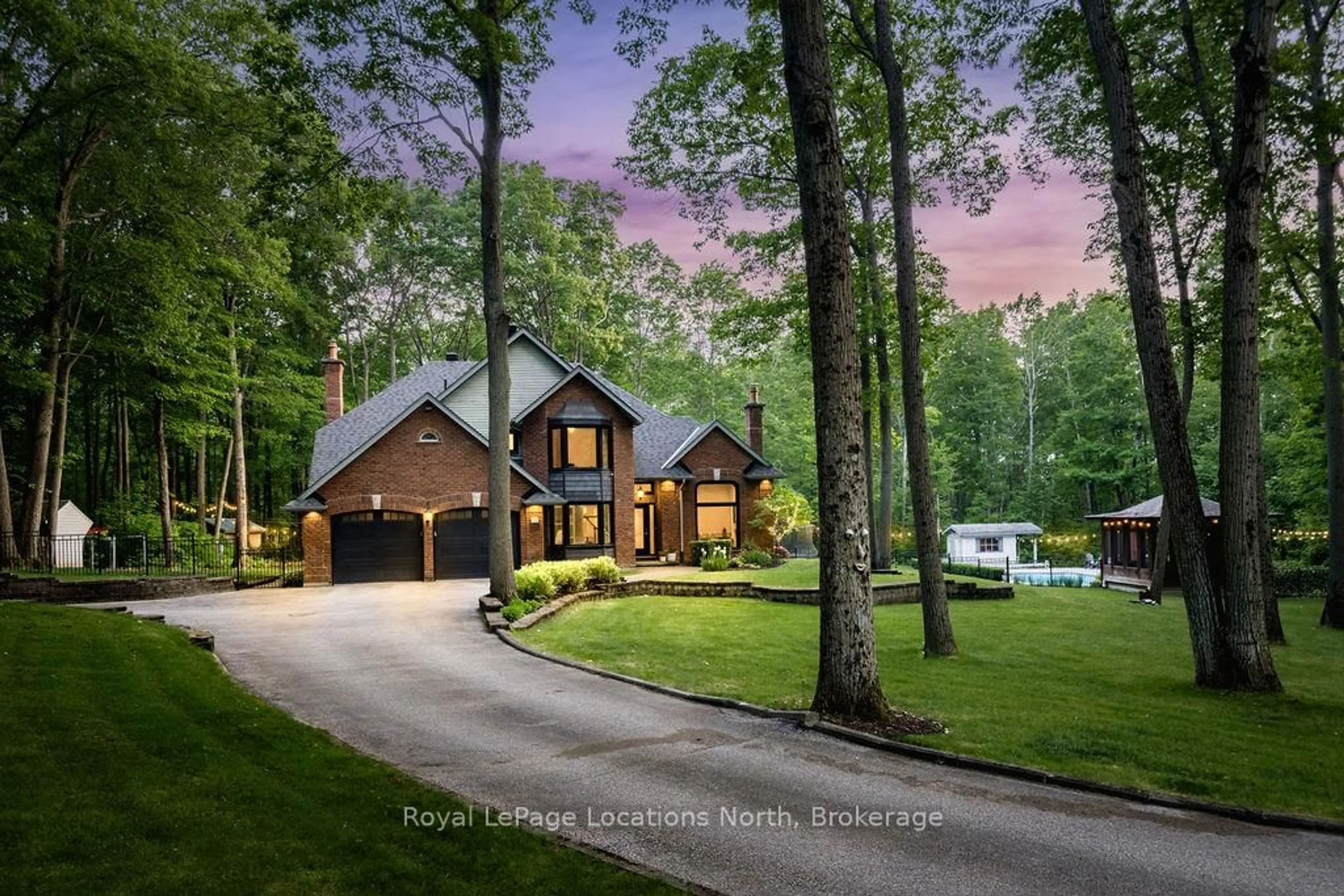 Home with brick exterior material, unknown for 18 Mills Circ, Springwater Ontario L0L 1X0