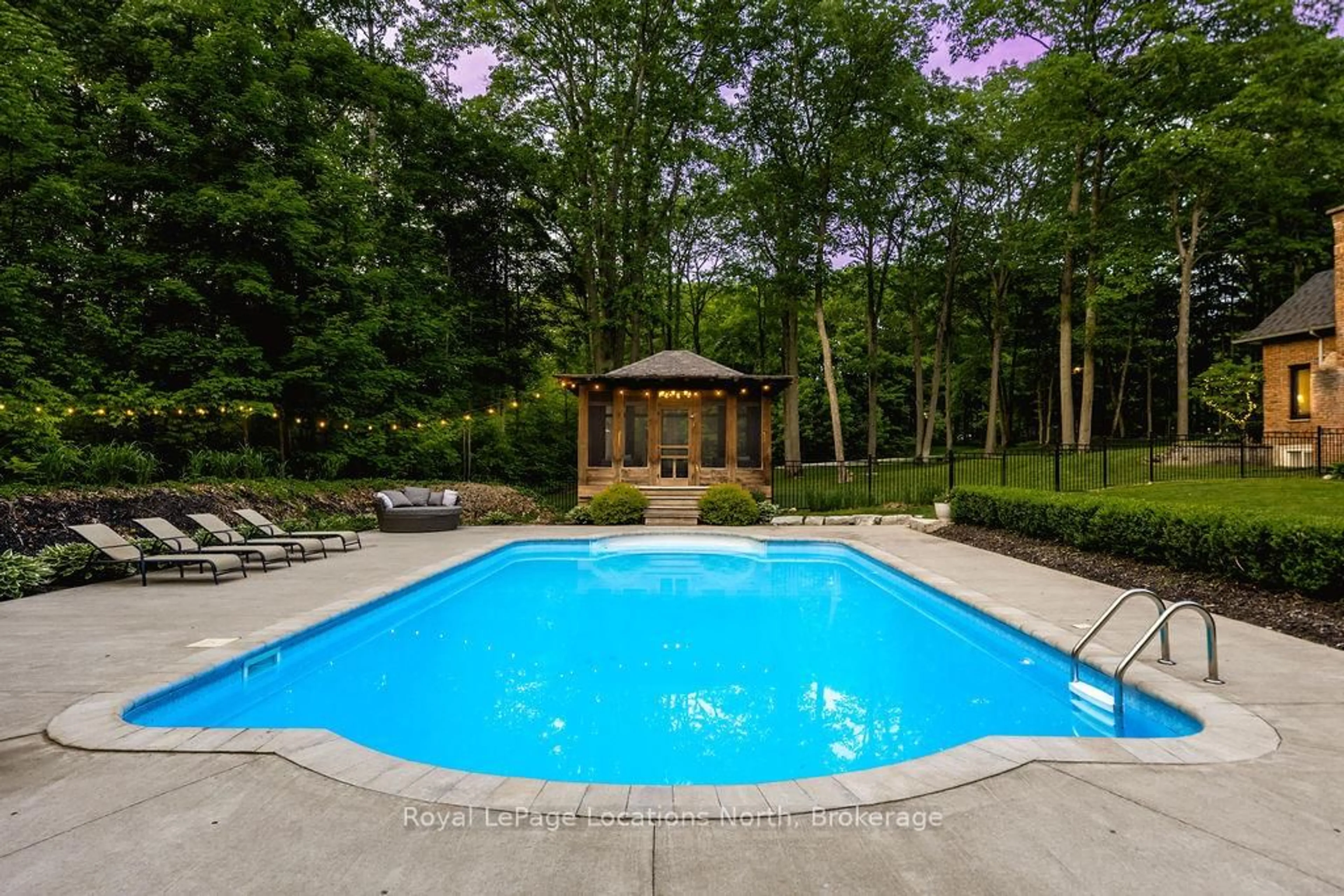 Pool for 18 Mills Circ, Springwater Ontario L0L 1X0