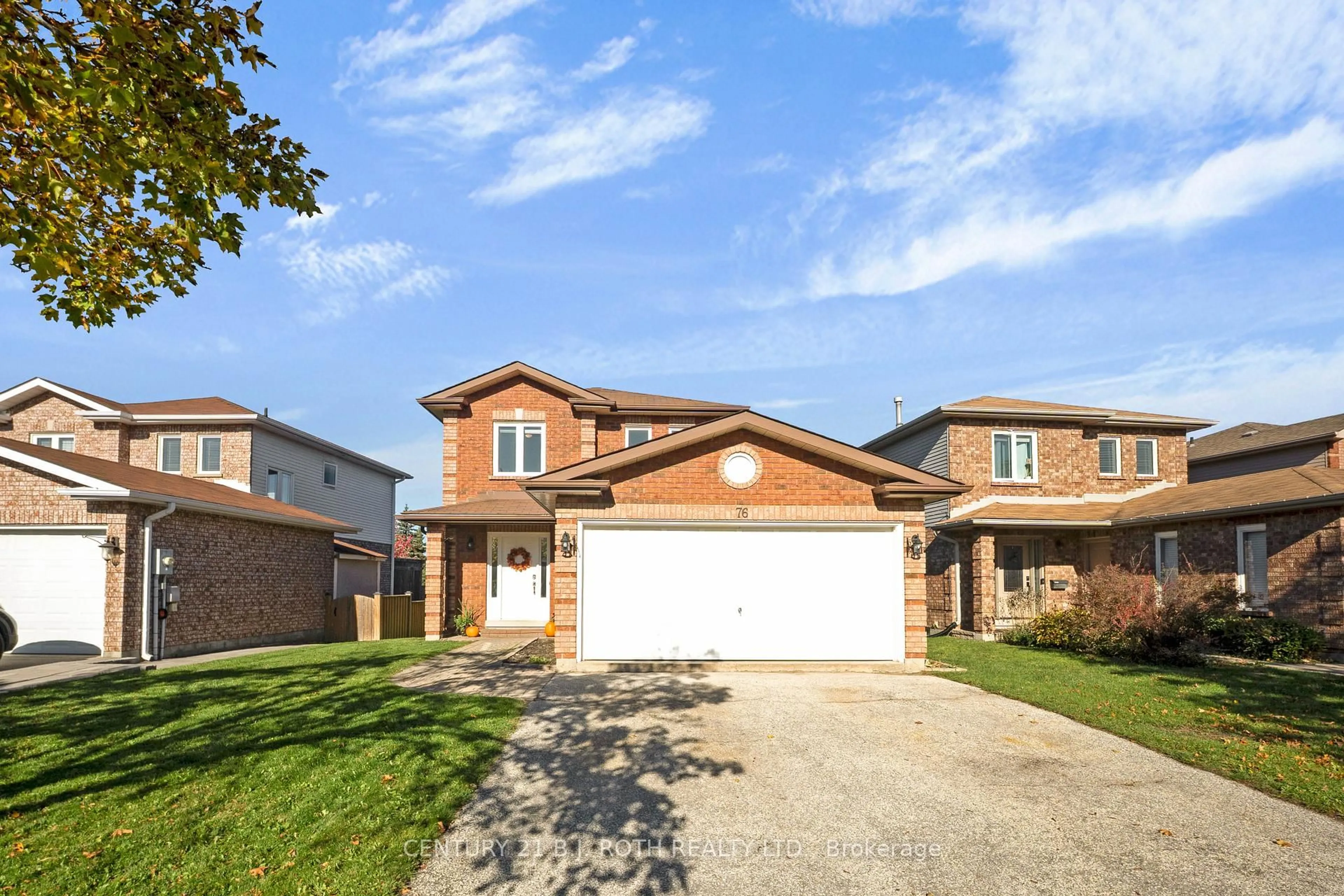 Home with brick exterior material, street for 76 Arthur Ave, Barrie Ontario L4M 6H5