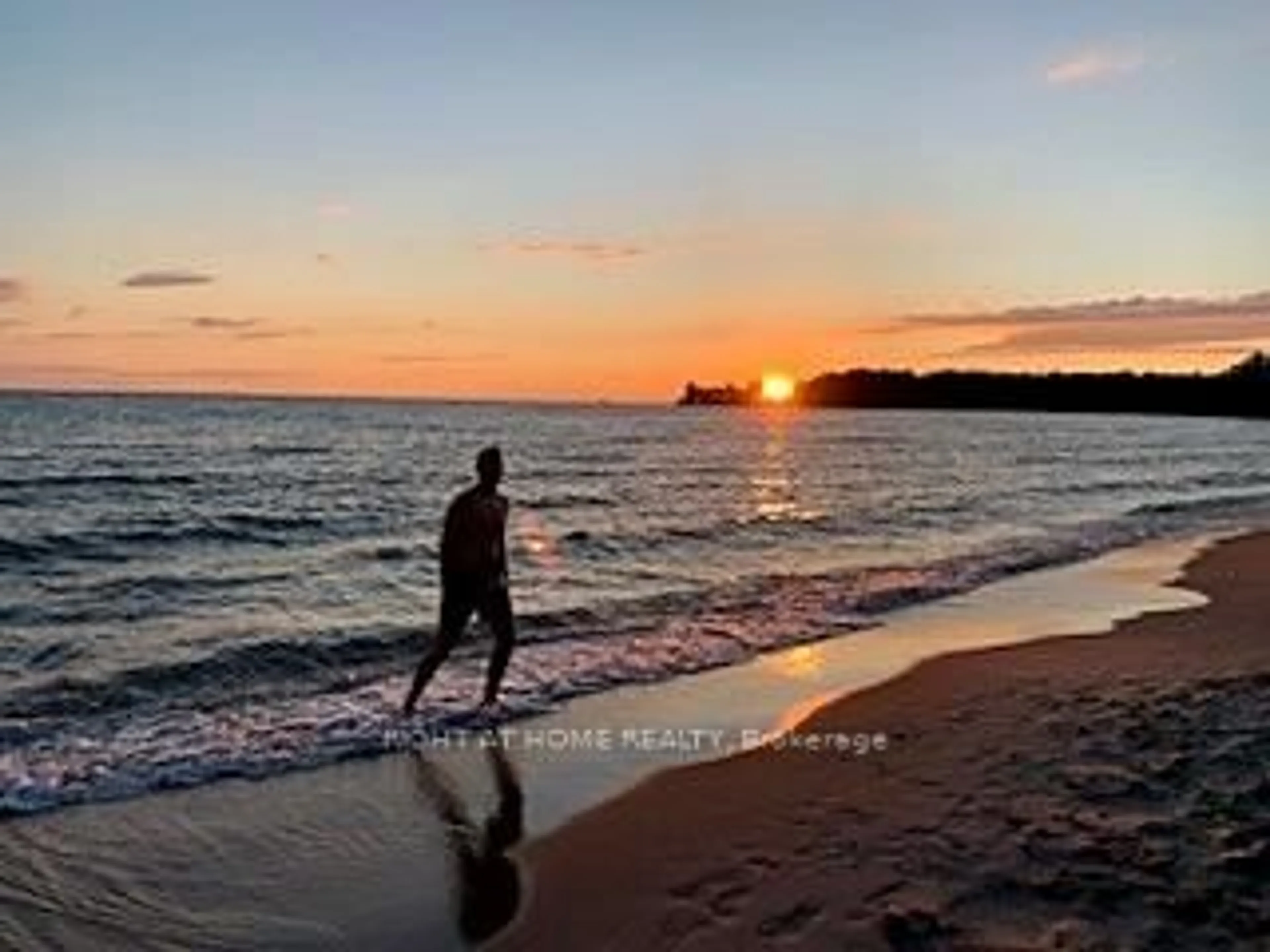 Blurry image for 45 Heda Dr, Tiny Ontario L9M 0B3