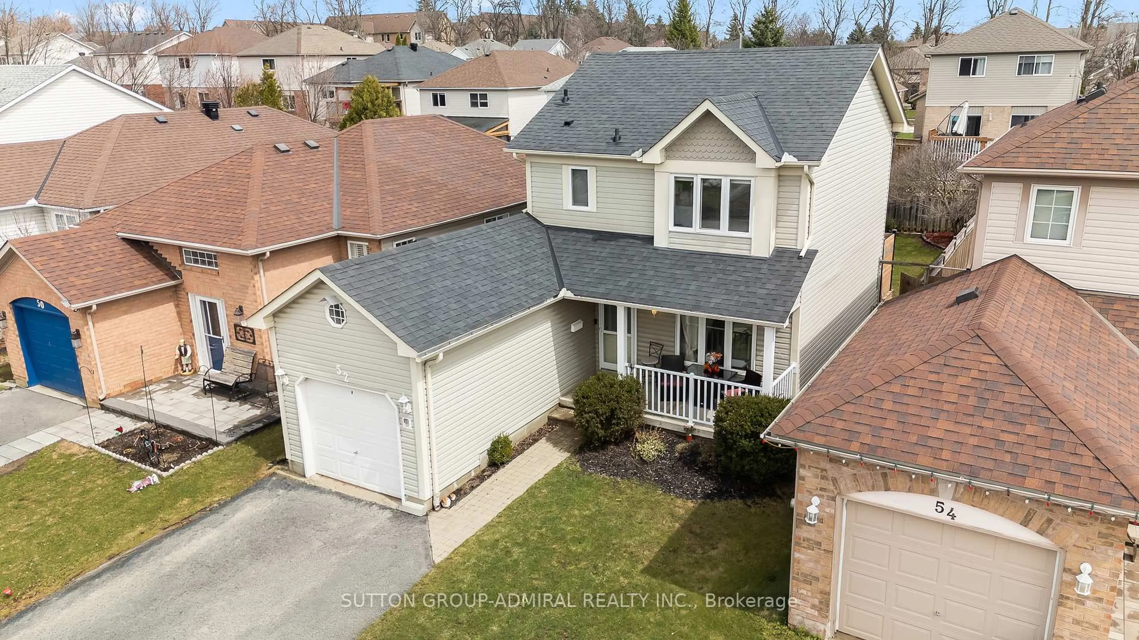 A pic from outside/outdoor area/front of a property/back of a property/a pic from drone, street for 52 Moir Cres, Barrie Ontario L4N 8B2