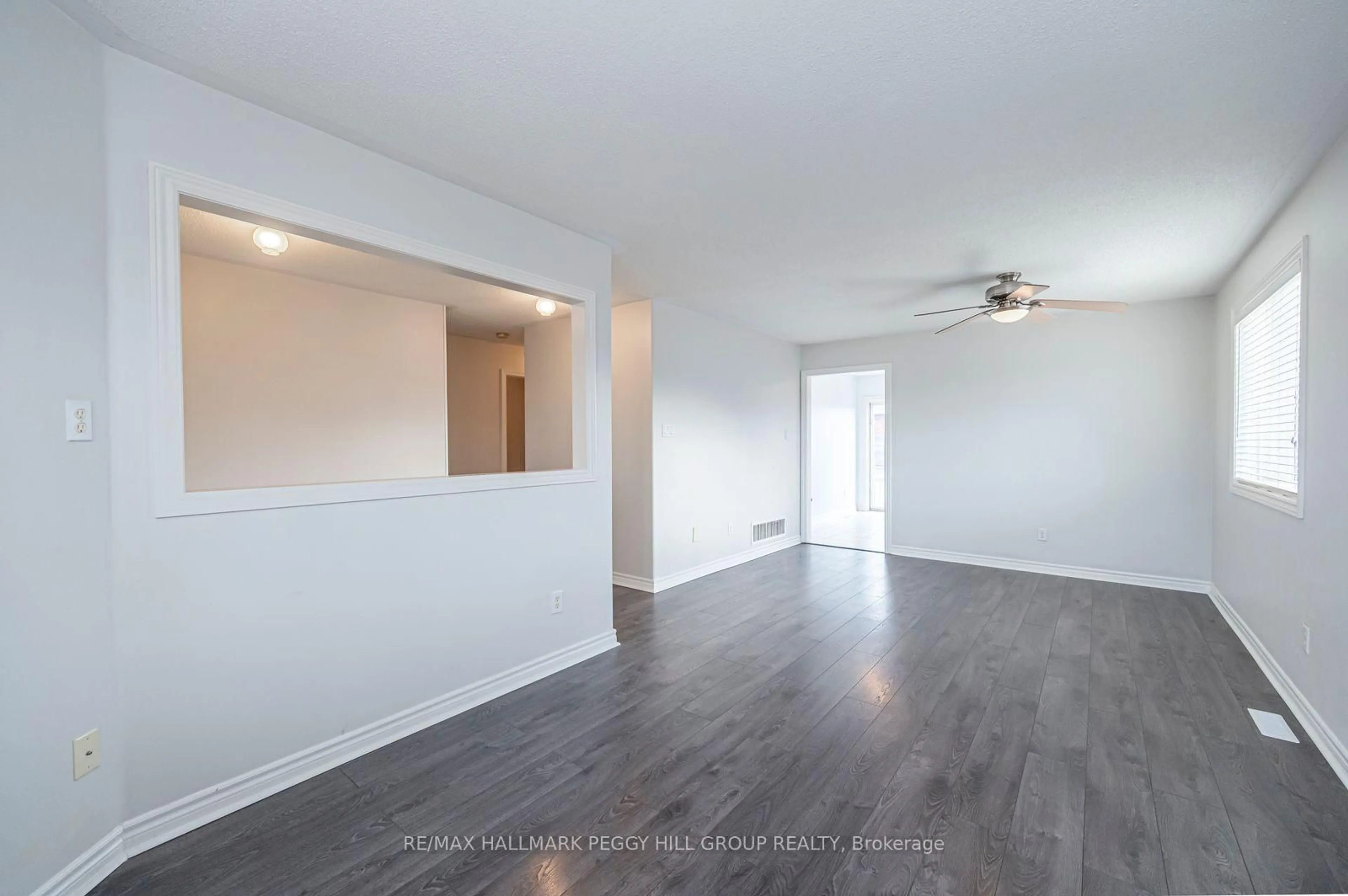 A pic of a room for 1 Michael Cres, Barrie Ontario L4M 6Y9