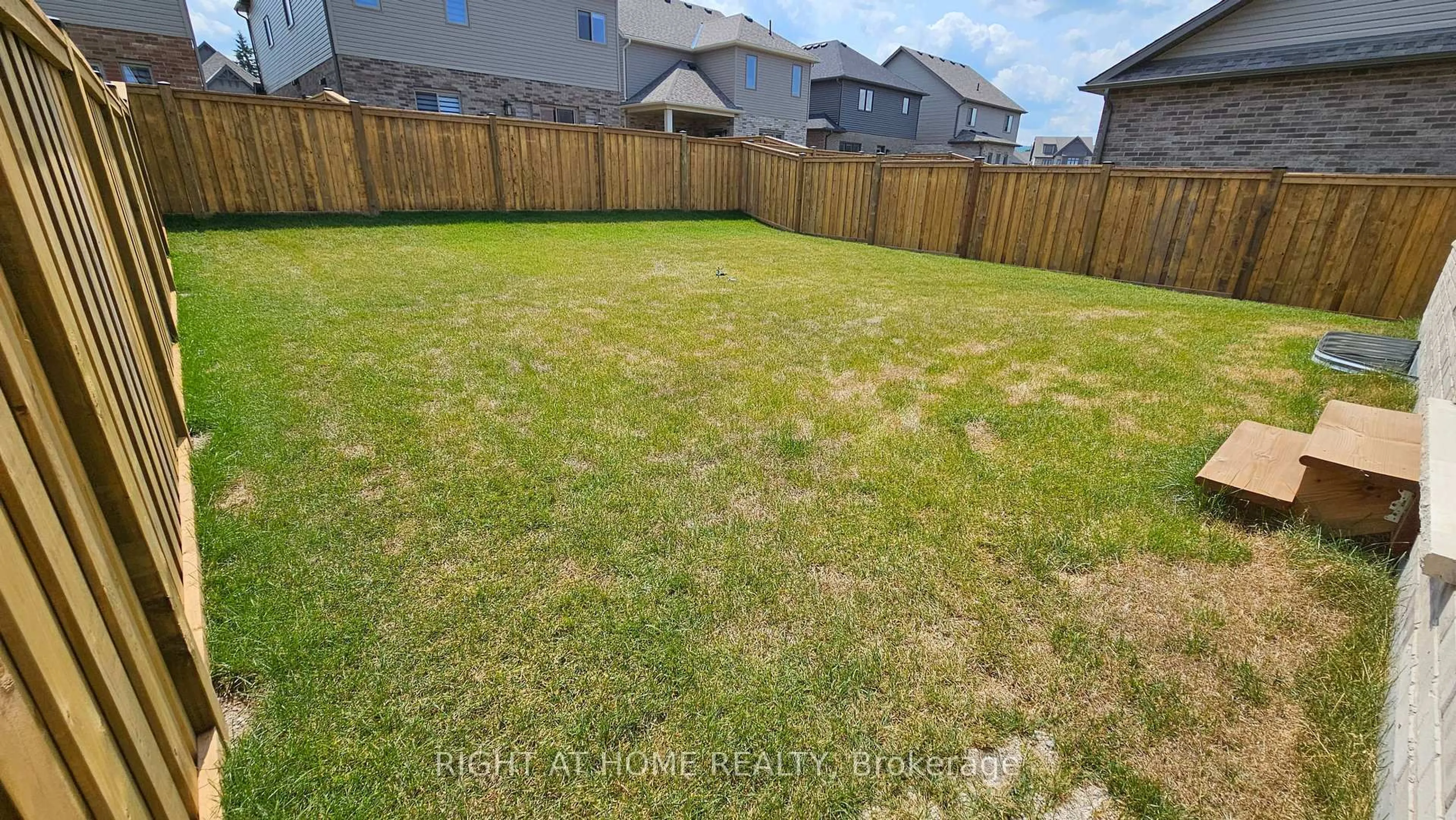 A pic from outside/outdoor area/front of a property/back of a property/a pic from drone, street for 12 Mitchell Ave, Collingwood Ontario L9Y 5M3