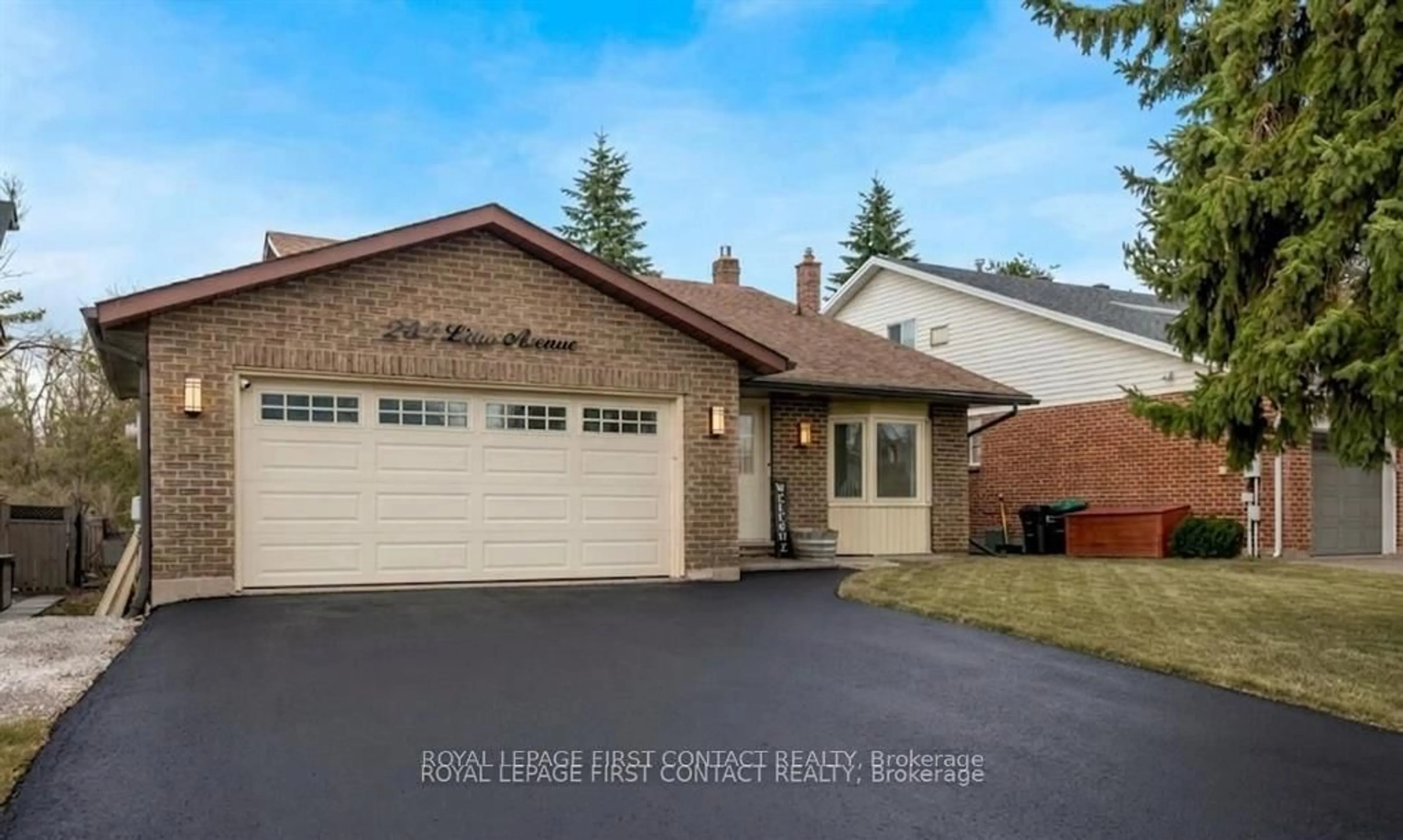 Home with brick exterior material, street for 243 LITTLE Ave, Barrie Ontario L4N 6L3