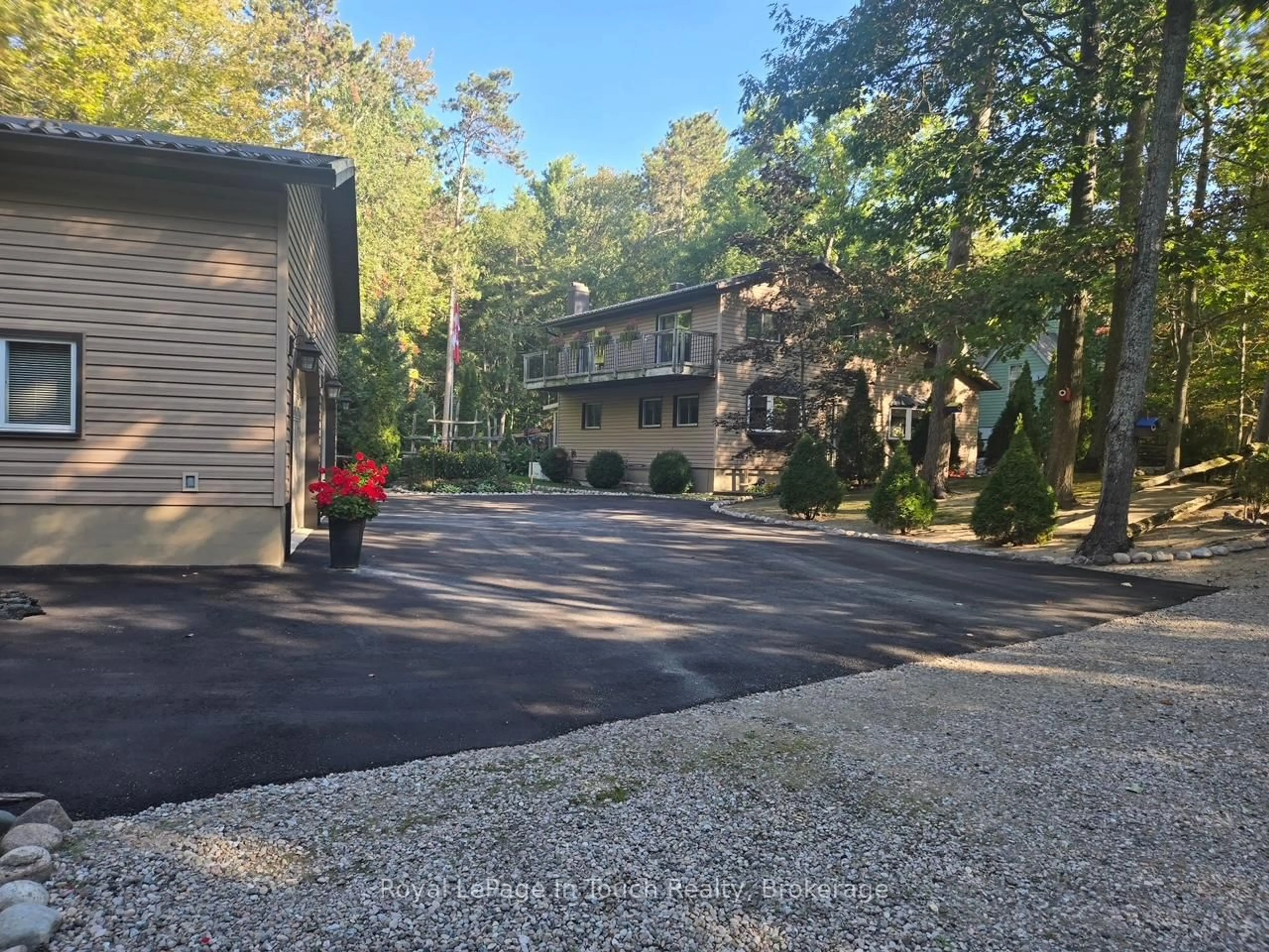 A pic from outside/outdoor area/front of a property/back of a property/a pic from drone, unknown for 36 Card Ave, Tiny Ontario L0L 2J0