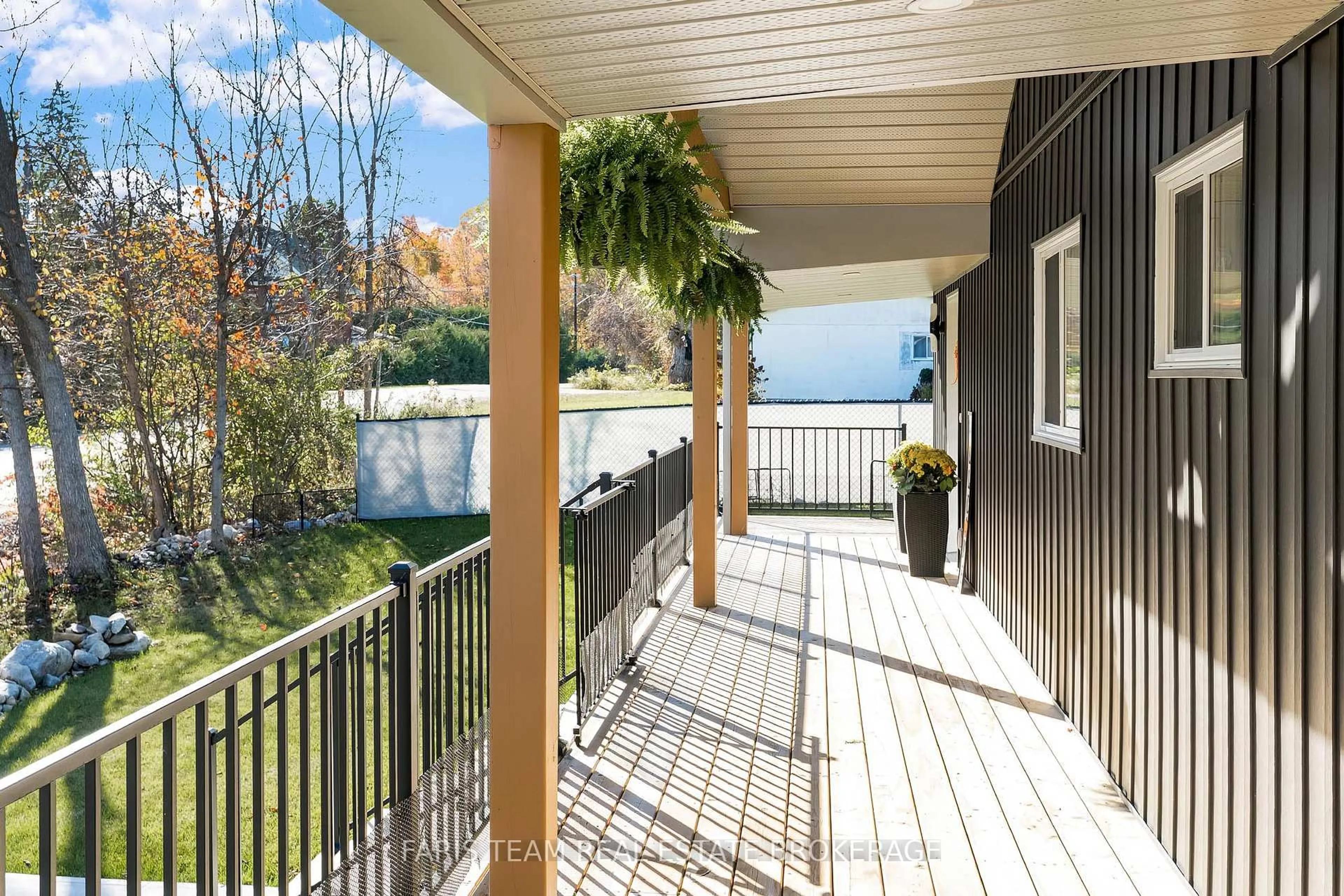 Patio, water/lake/river/ocean view for 550 Second Ave, Tay Ontario L0K 1R0