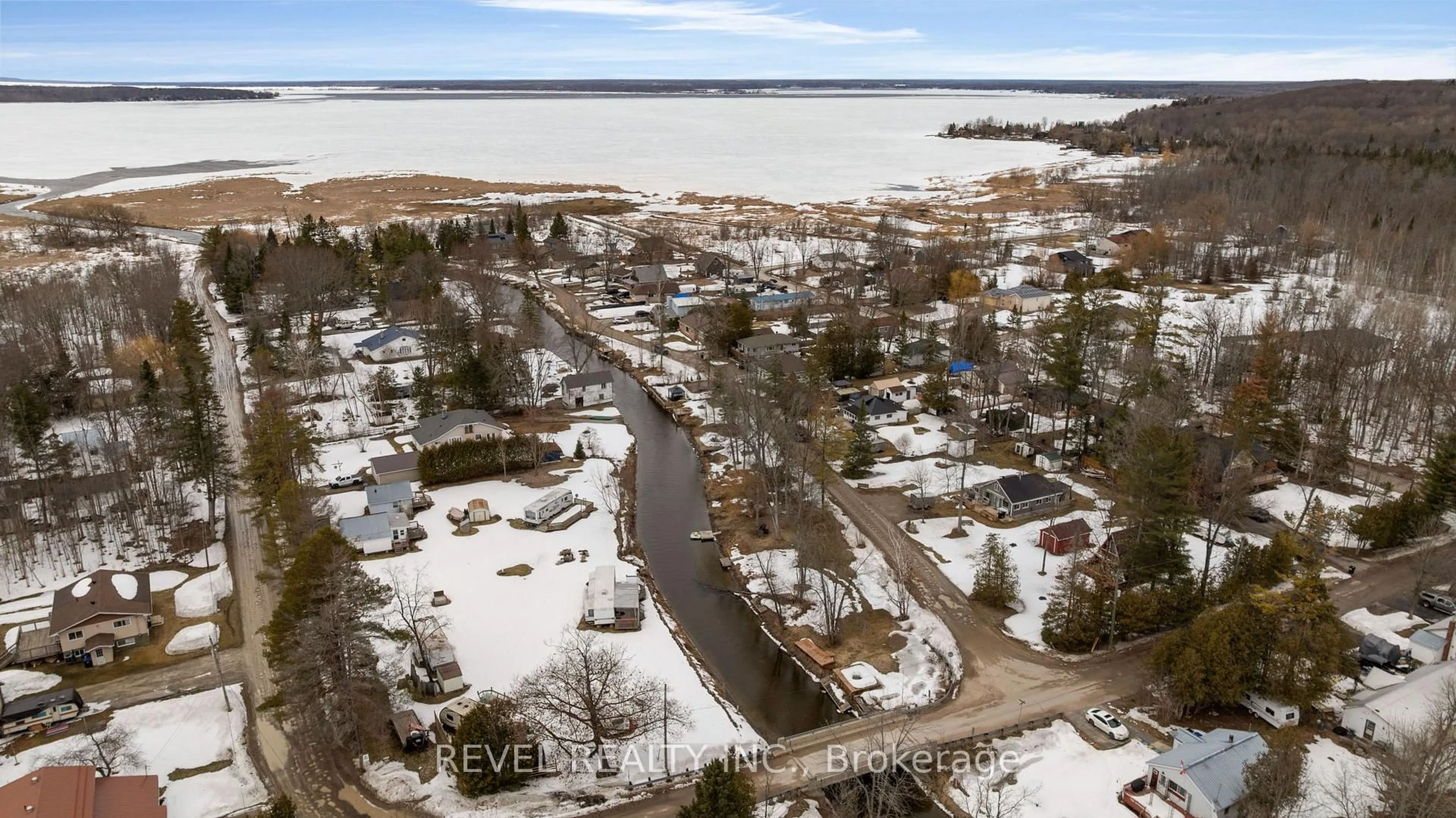 A pic from outside/outdoor area/front of a property/back of a property/a pic from drone, water/lake/river/ocean view for 53 Playfair Dr, Tay Ontario L0K 2C0