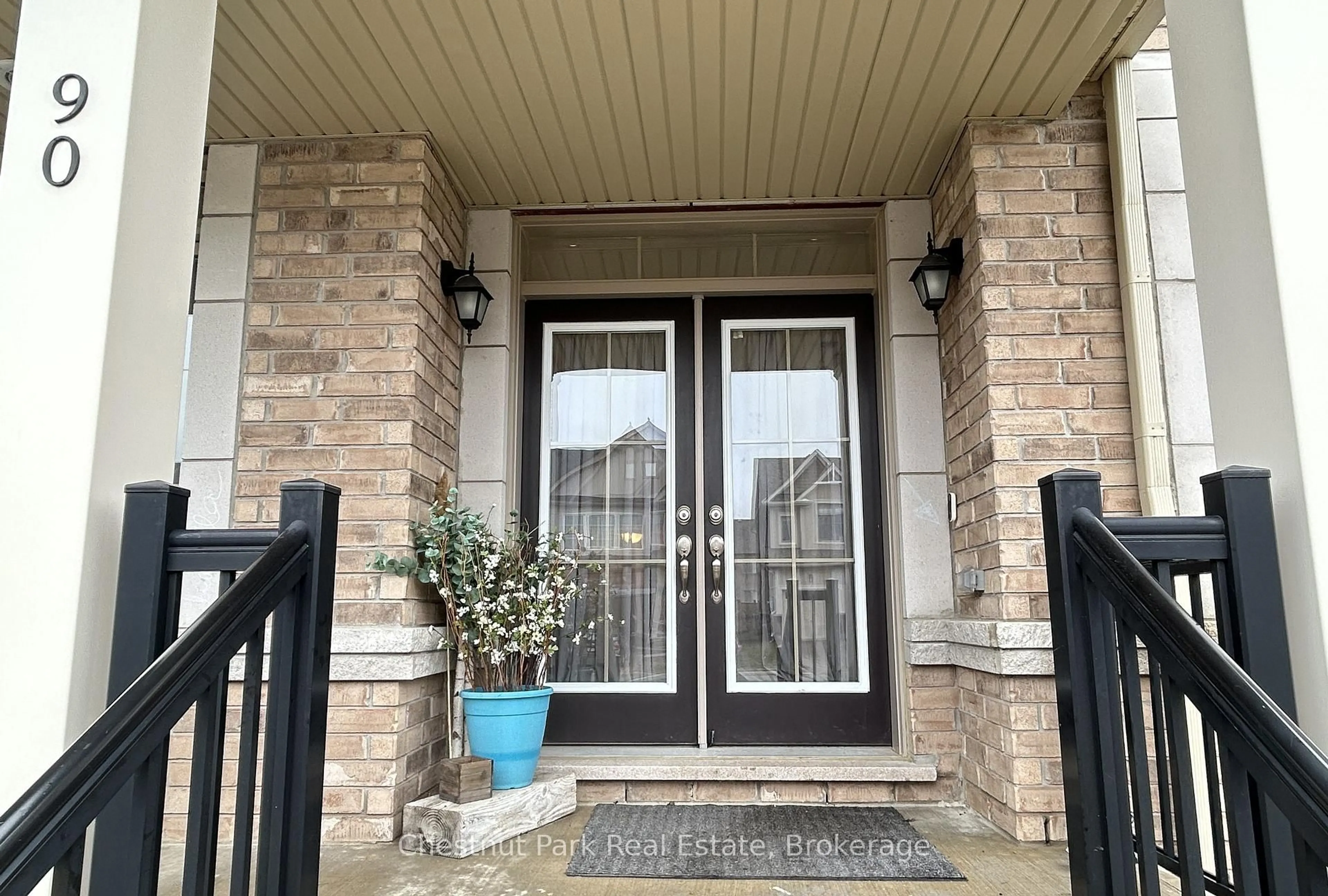 Indoor entryway for 90 Tracey Lane, Collingwood Ontario L9Y 3Y7