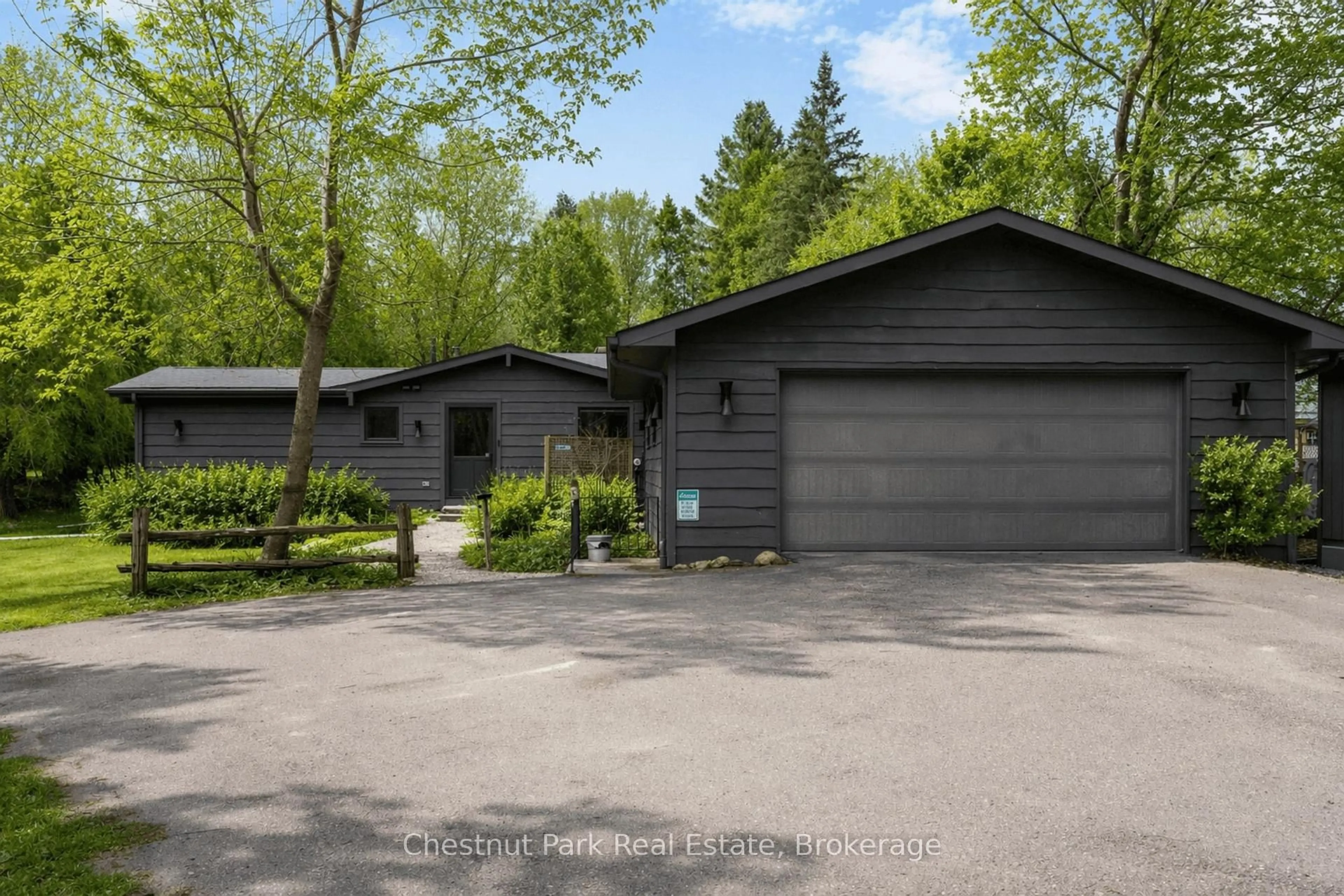 Unknown for 8943 County Road 9, Clearview Ontario L0M 1G0