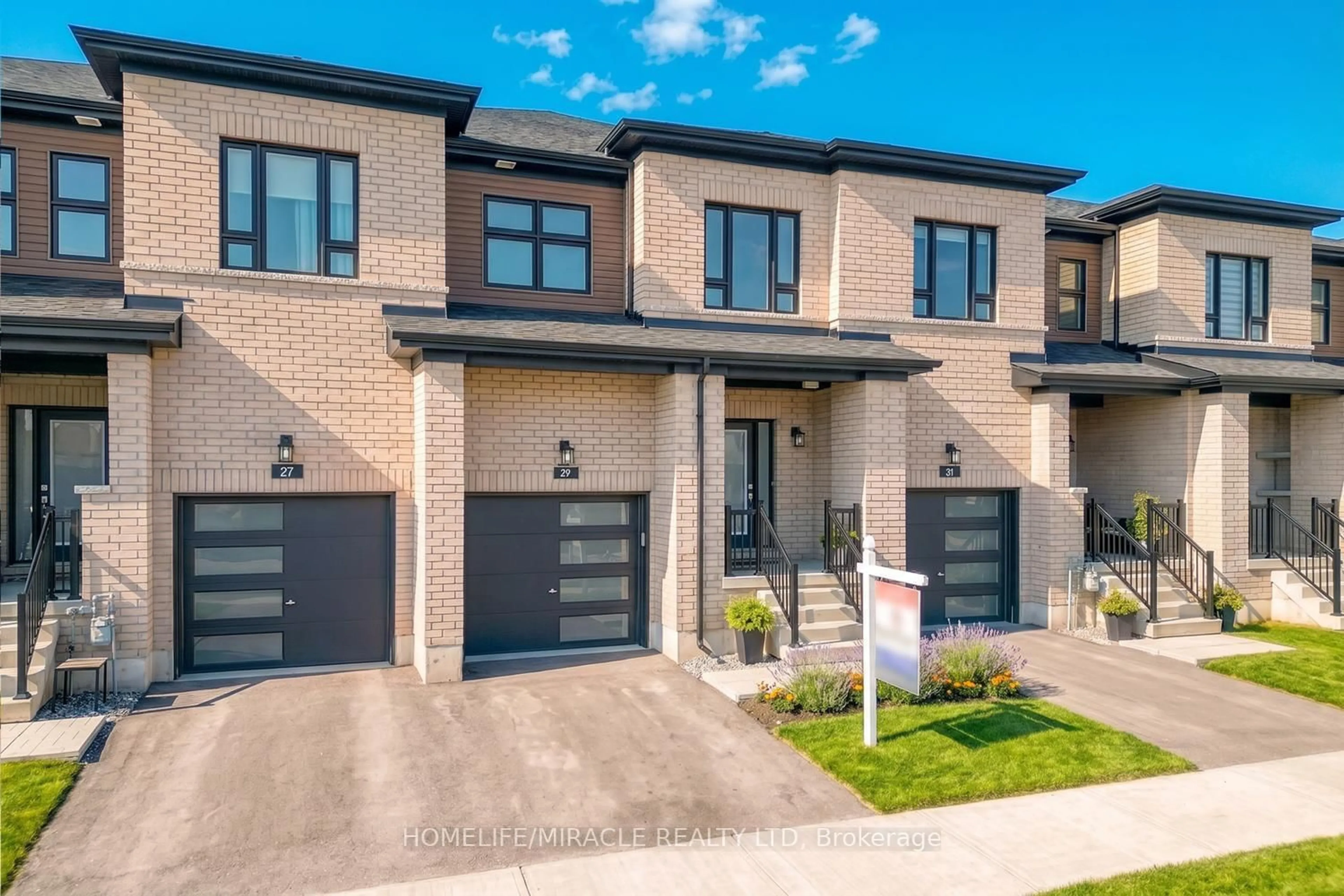 Home with brick exterior material, street for 29 Turnberry Lane, Barrie Ontario L9J 0M8