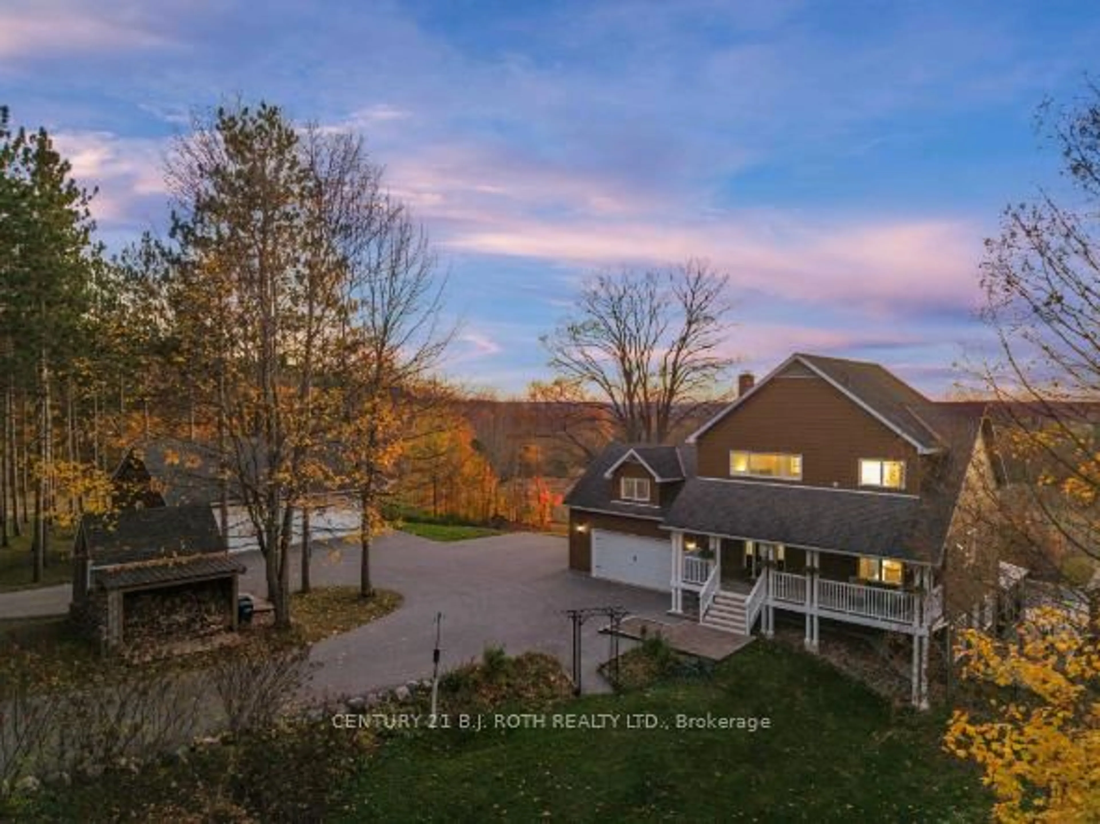 A pic from outside/outdoor area/front of a property/back of a property/a pic from drone, mountain view for 646 MOONSTONE RD W Rd, Oro-Medonte Ontario L0L 1V0