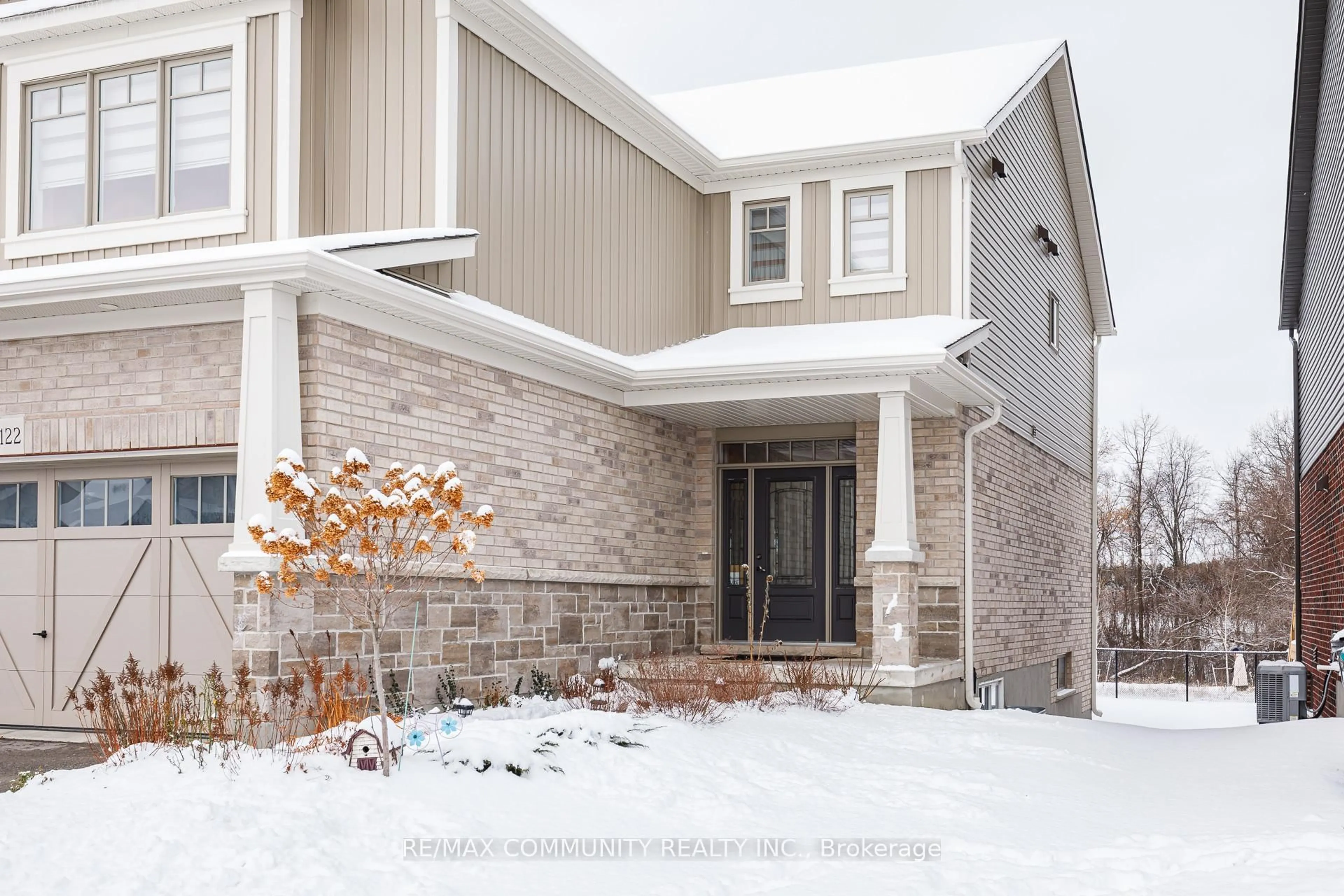 Unknown for 122 Plewes Dr, Collingwood Ontario L9Y 5M4