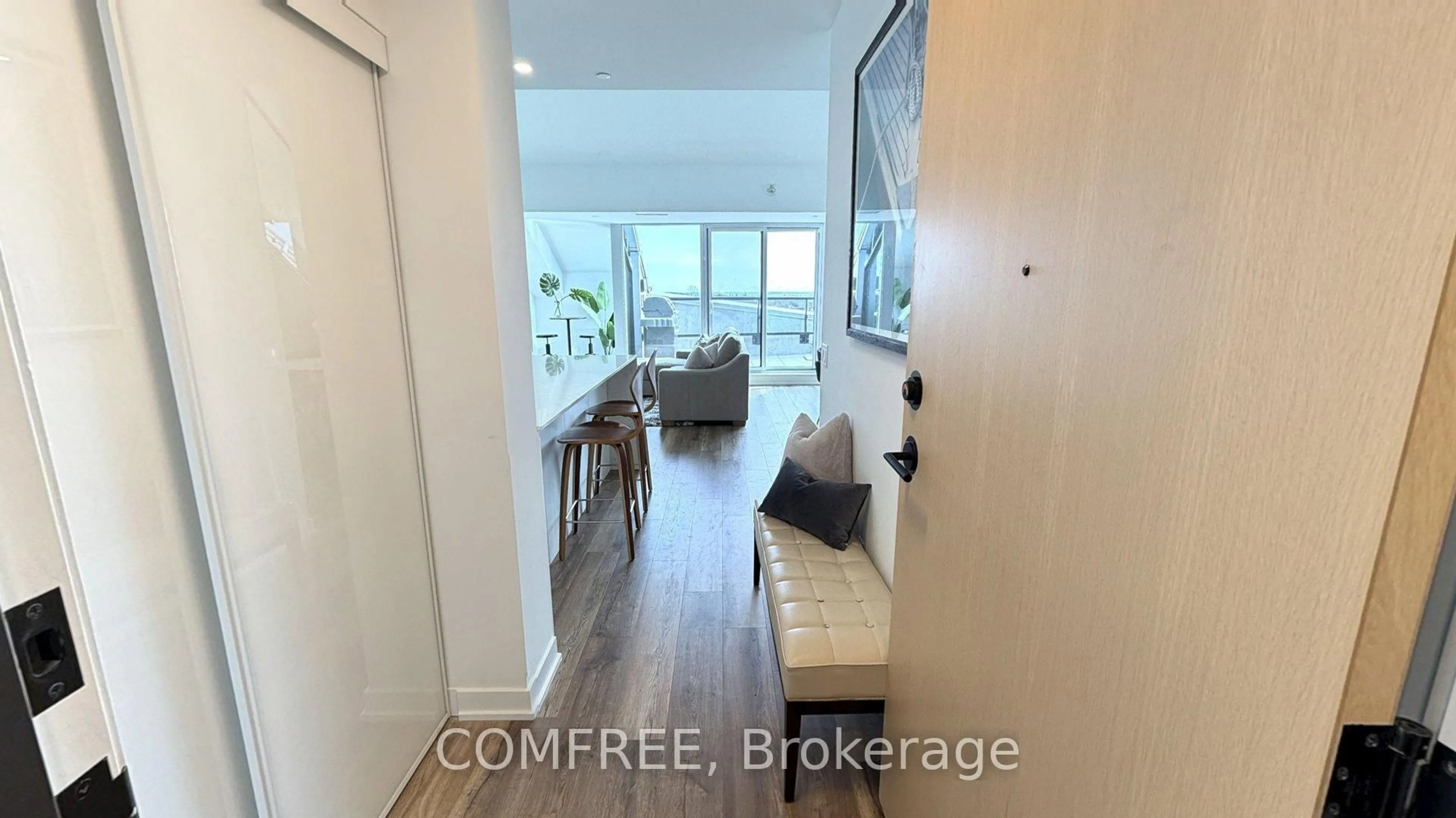 A pic of a room for 31 Huron St #622, Collingwood Ontario L9Y 5T7