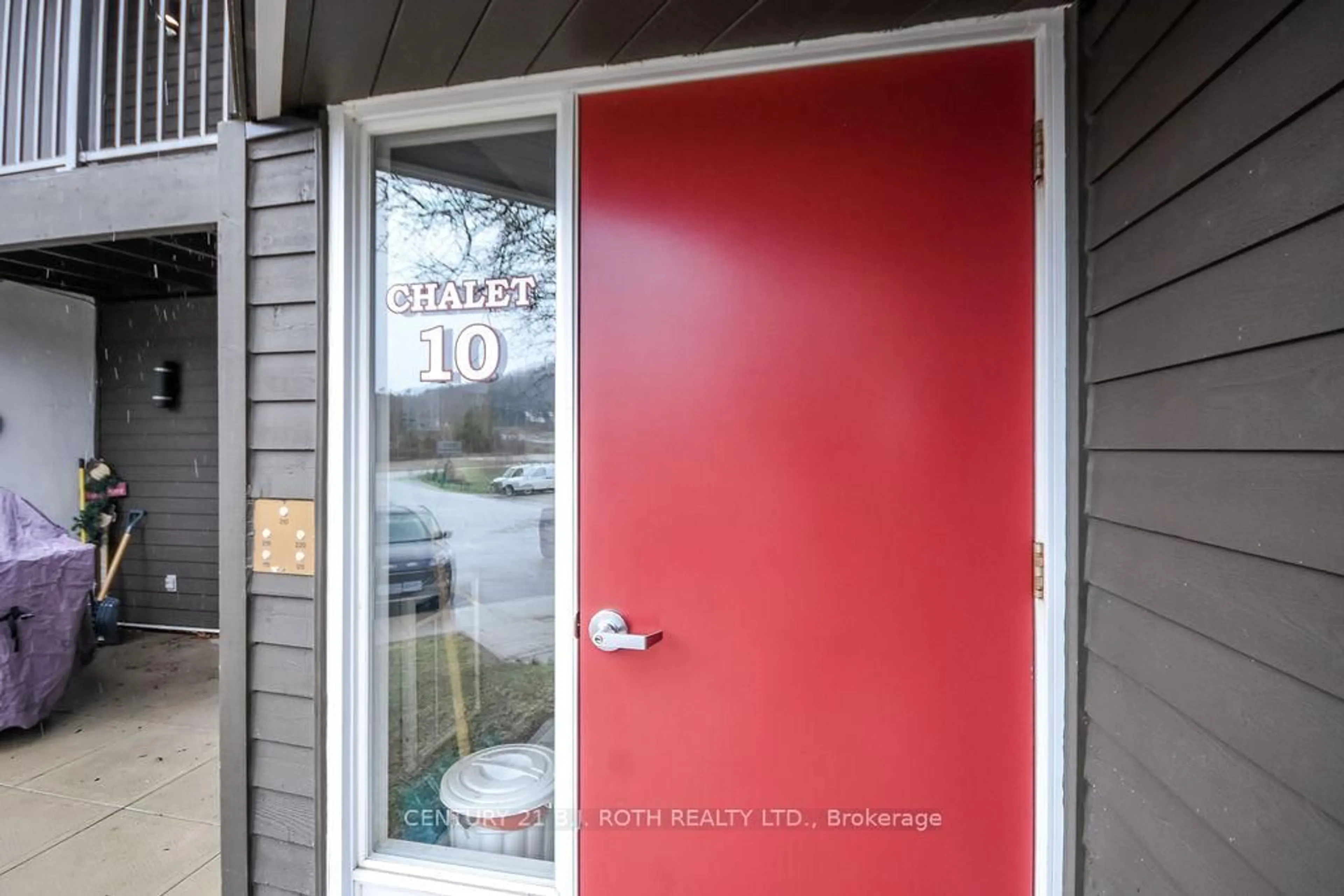 Indoor entryway for 1102 Horseshoe Valley Rd #219, Oro-Medonte Ontario L4M 4Y8